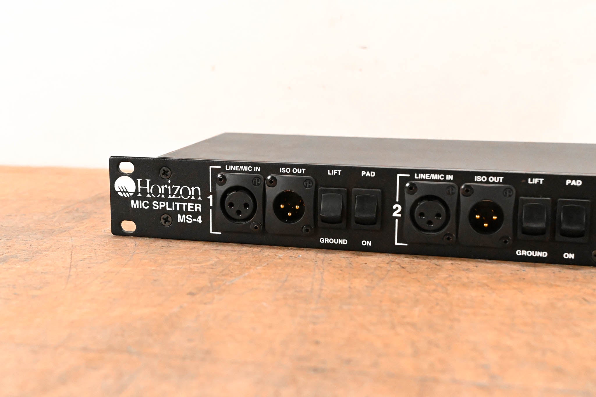 Horizon MS-4 4-Channel Rackmount Mic Splitter