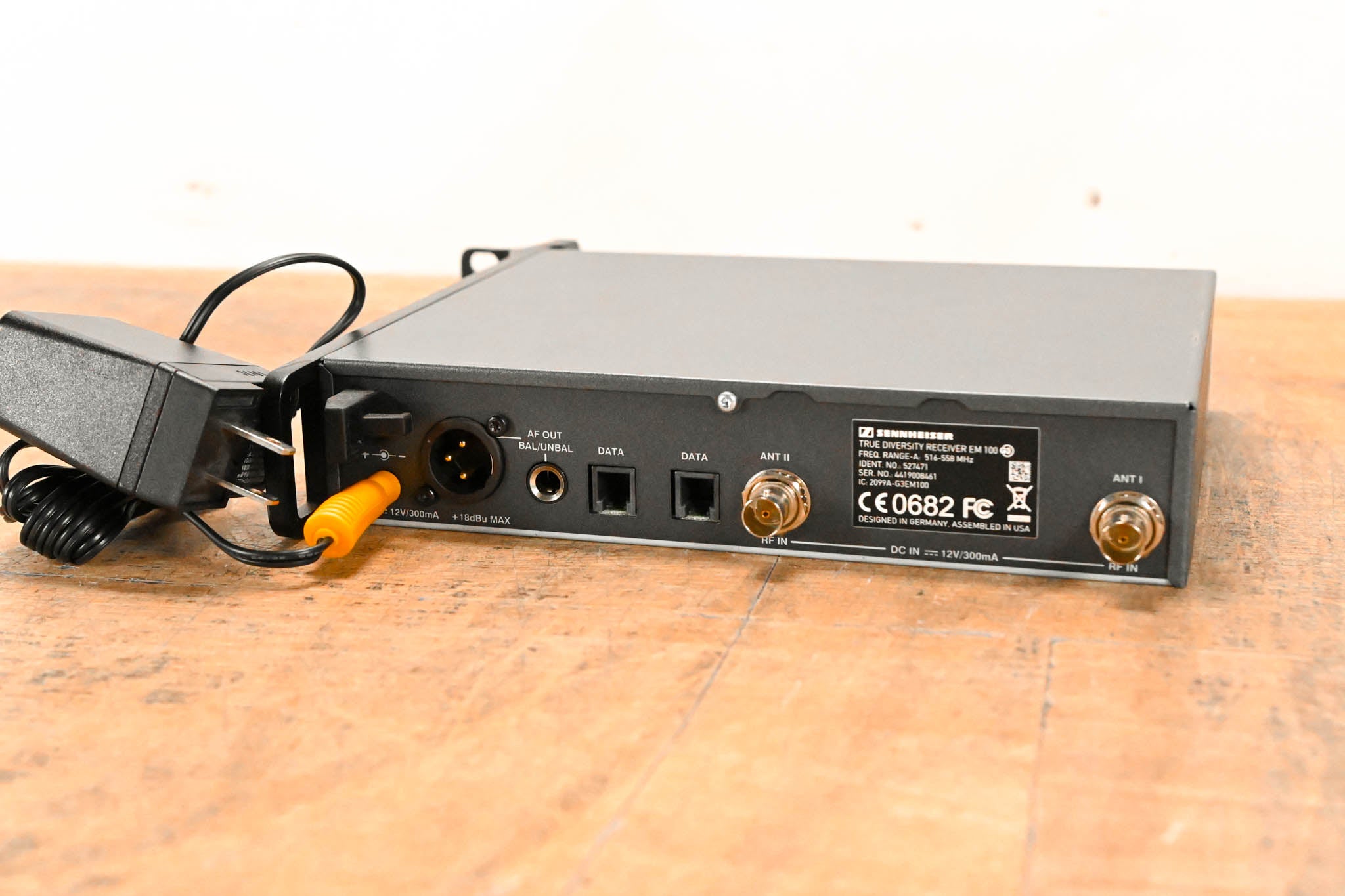 Sennheiser EM 100 G3 Wireless Receiver - A Range: 516-558 MHz