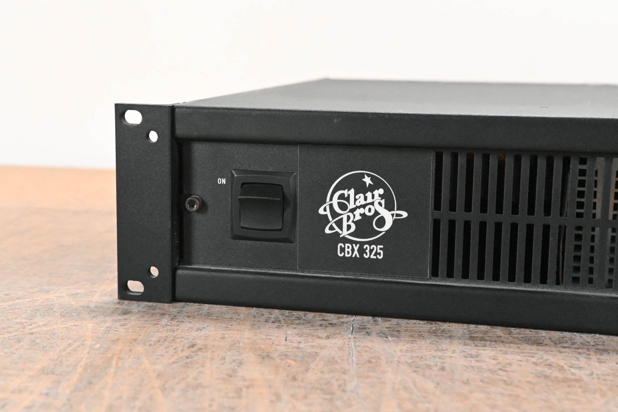 QSC CX302 (Clair Bros Model CBX 325) 2-Channel Power Amplifier CG01J0Y