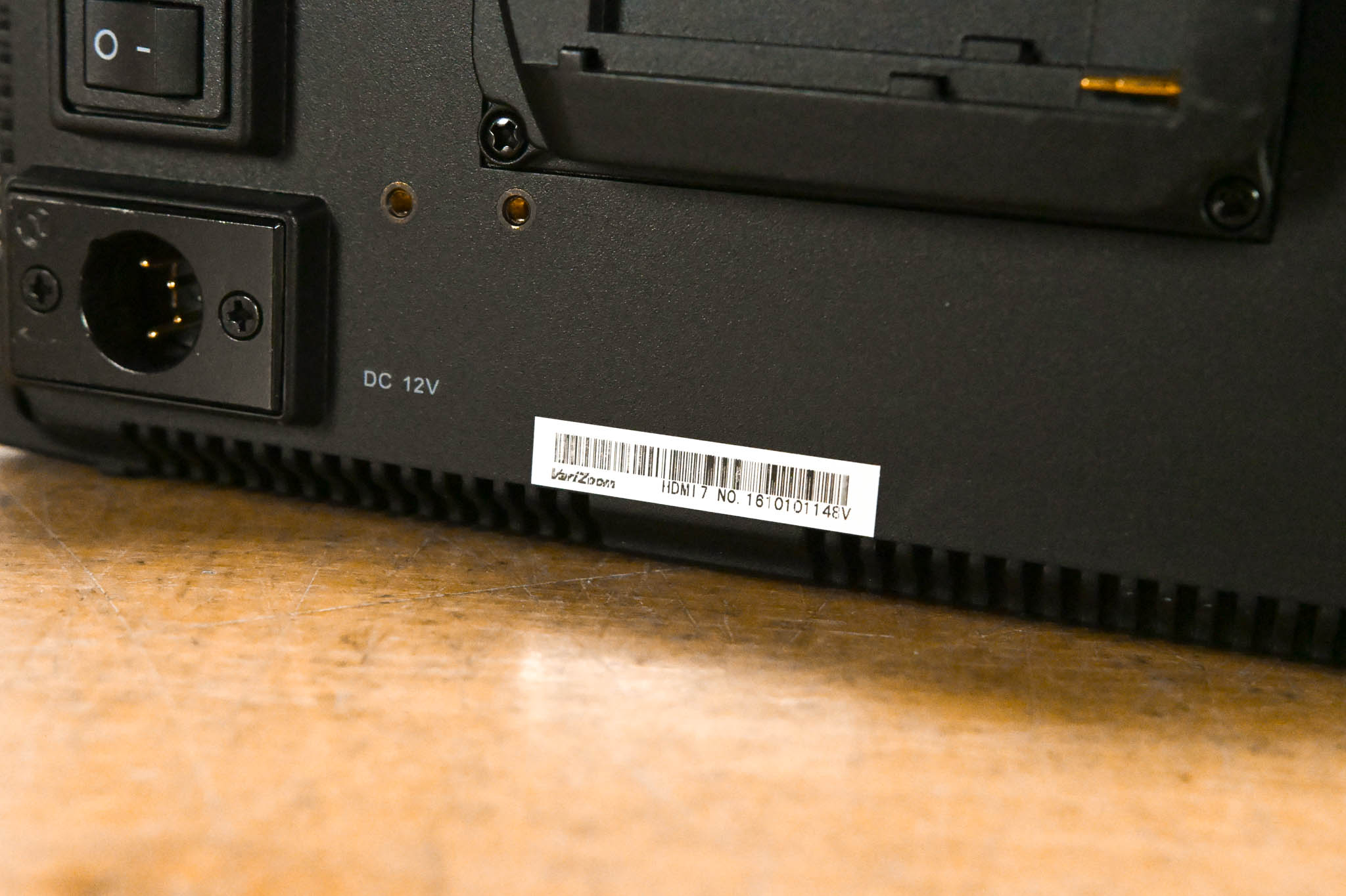 VariZoom VZ-M7 7" HDMI LCD Monitor (NO POWER SUPPLY)