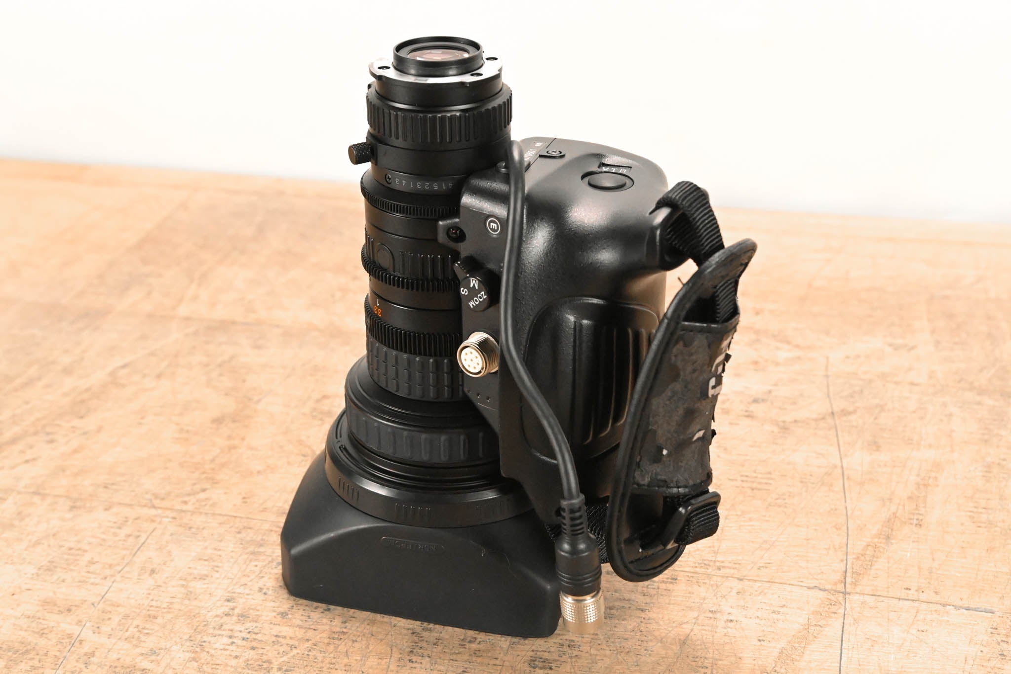 Fujinon Th16x5.5BRMU 1/3" Broadcast Zoom Lens - 1:1.4/5.5-88mm