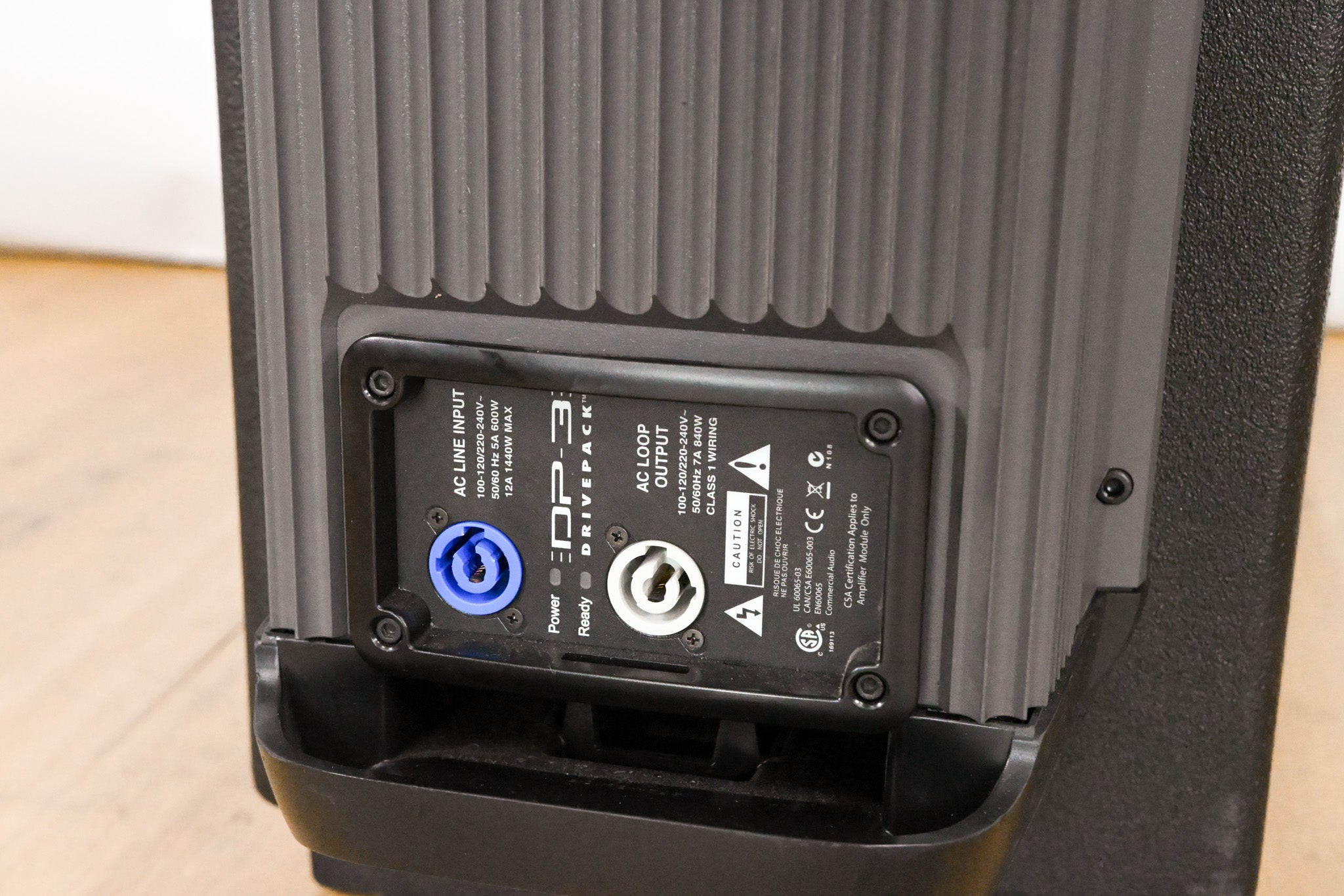 JBL VT4882DP Powered Dual 15" VerTec Line Array Subwoofer