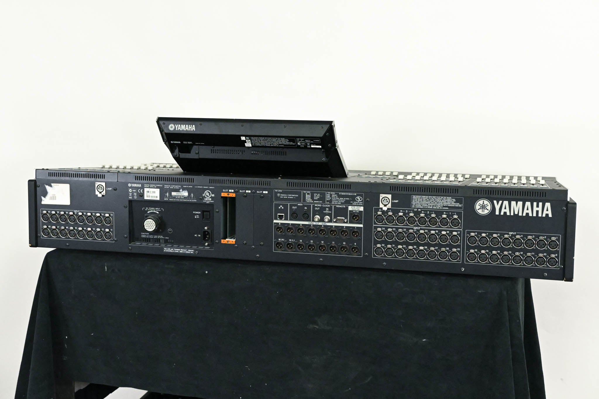 Yamaha M7CL-48 48-Channel Digital Audio Mixing Console