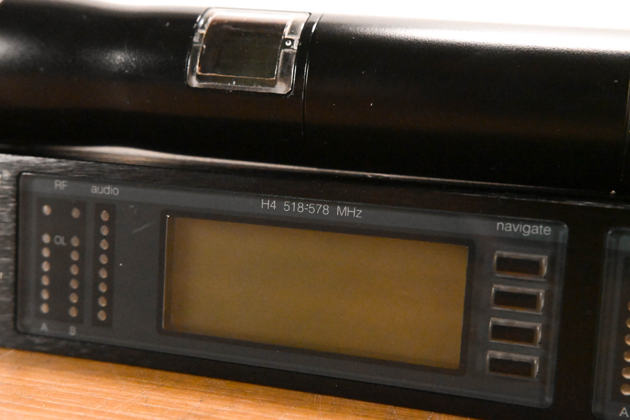 Shure UR4D Wireless Receiver w/ UR2/SM58 Handheld Transmitter - H4 Band