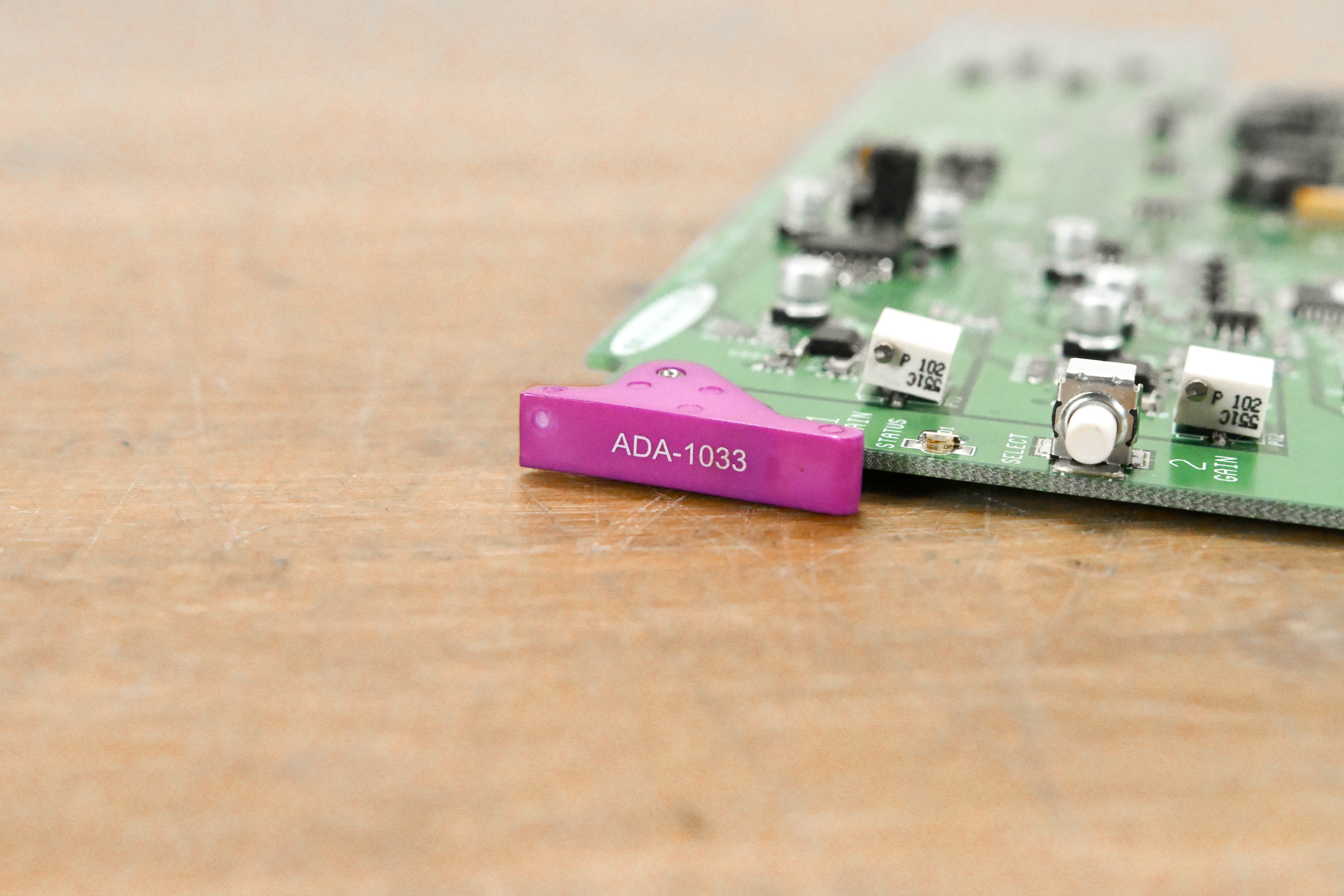 Miranda ADA-1033 Analog Audio Distribution Amplifier with Remote Gain