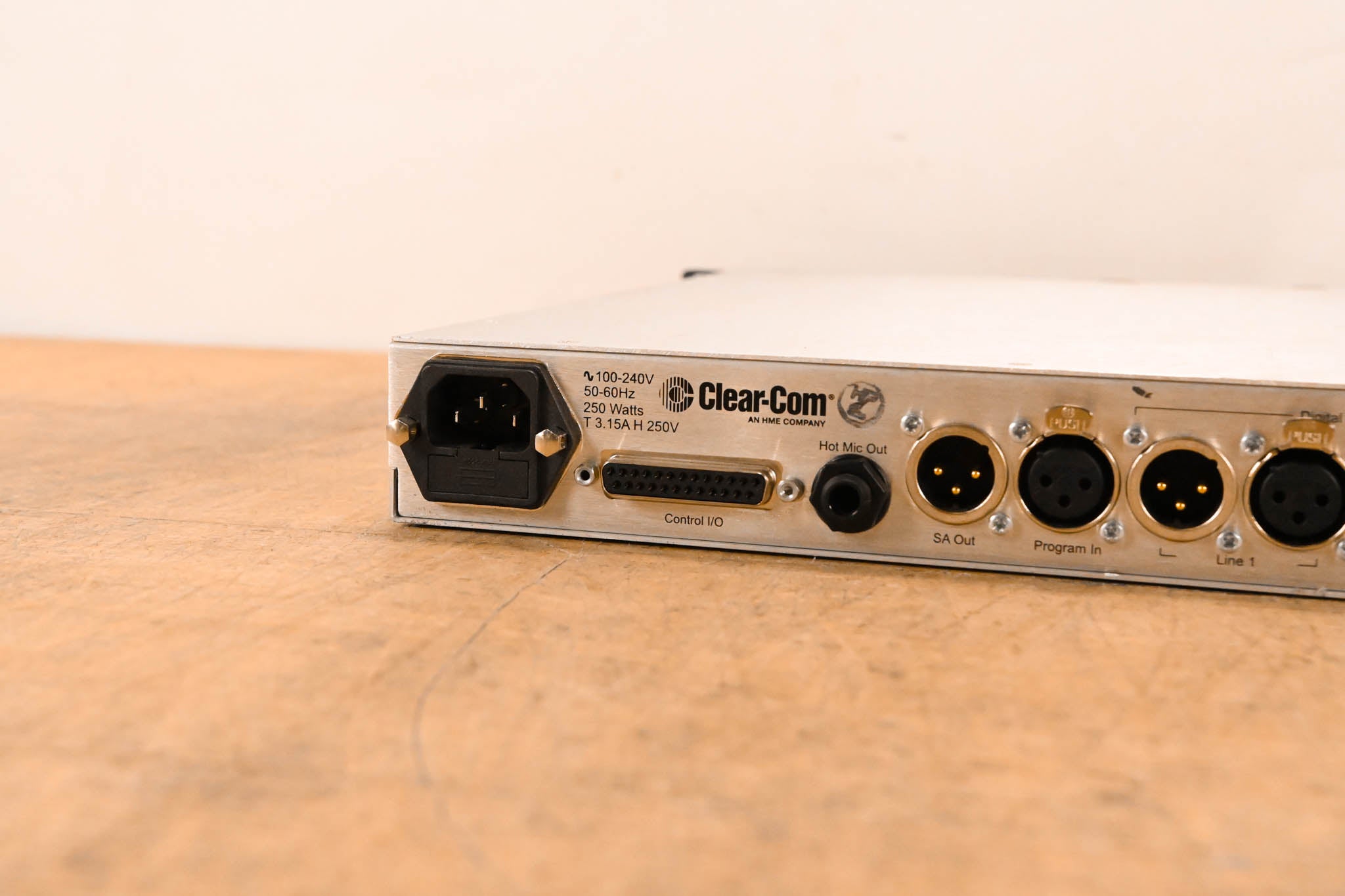 Clear-Com HelixNet HMS-4X 4-Channel Base Station