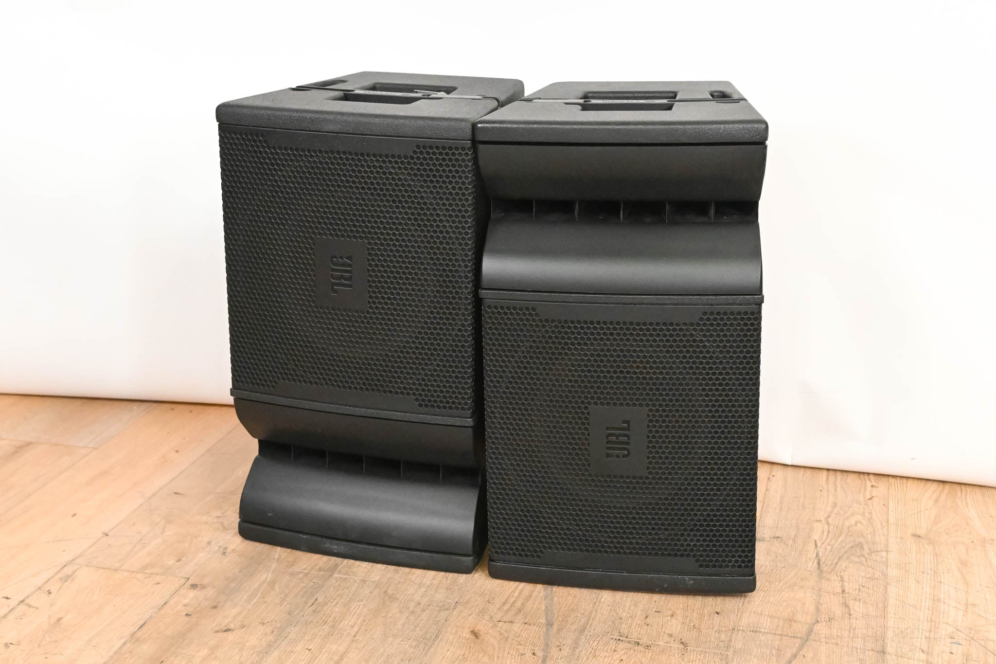 JBL VRX932LA 3200W 12-inch Line Array Speaker (PAIR)