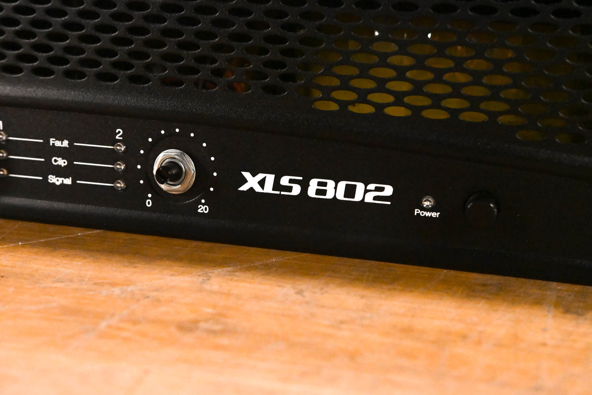 Crown XLS 802 2-Channel Power Amplifier
