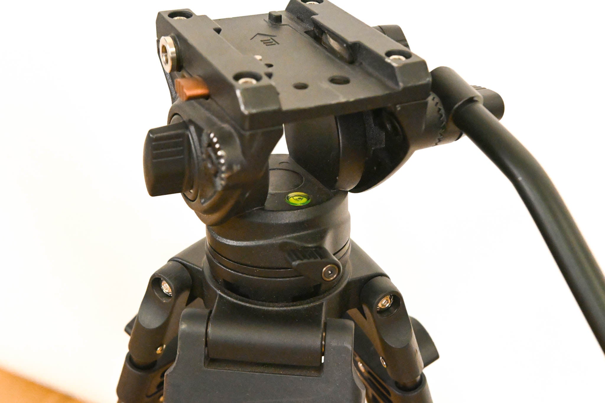 Cayer BV30L Video Tripod System