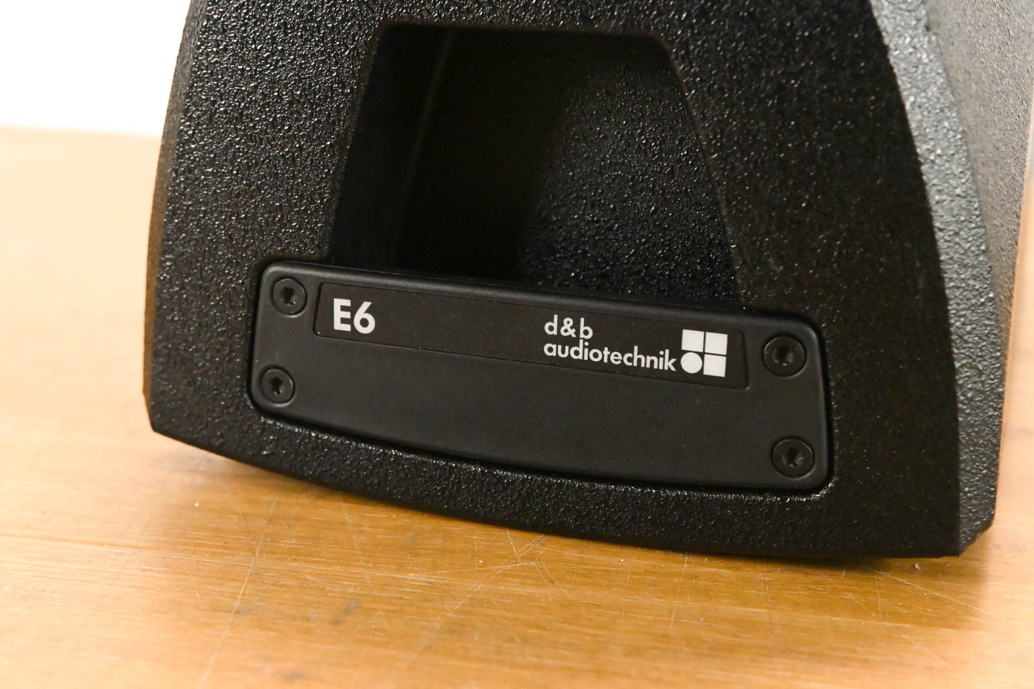 d&b audiotechnik E6 2-Way Passive Coaxial Loudspeaker