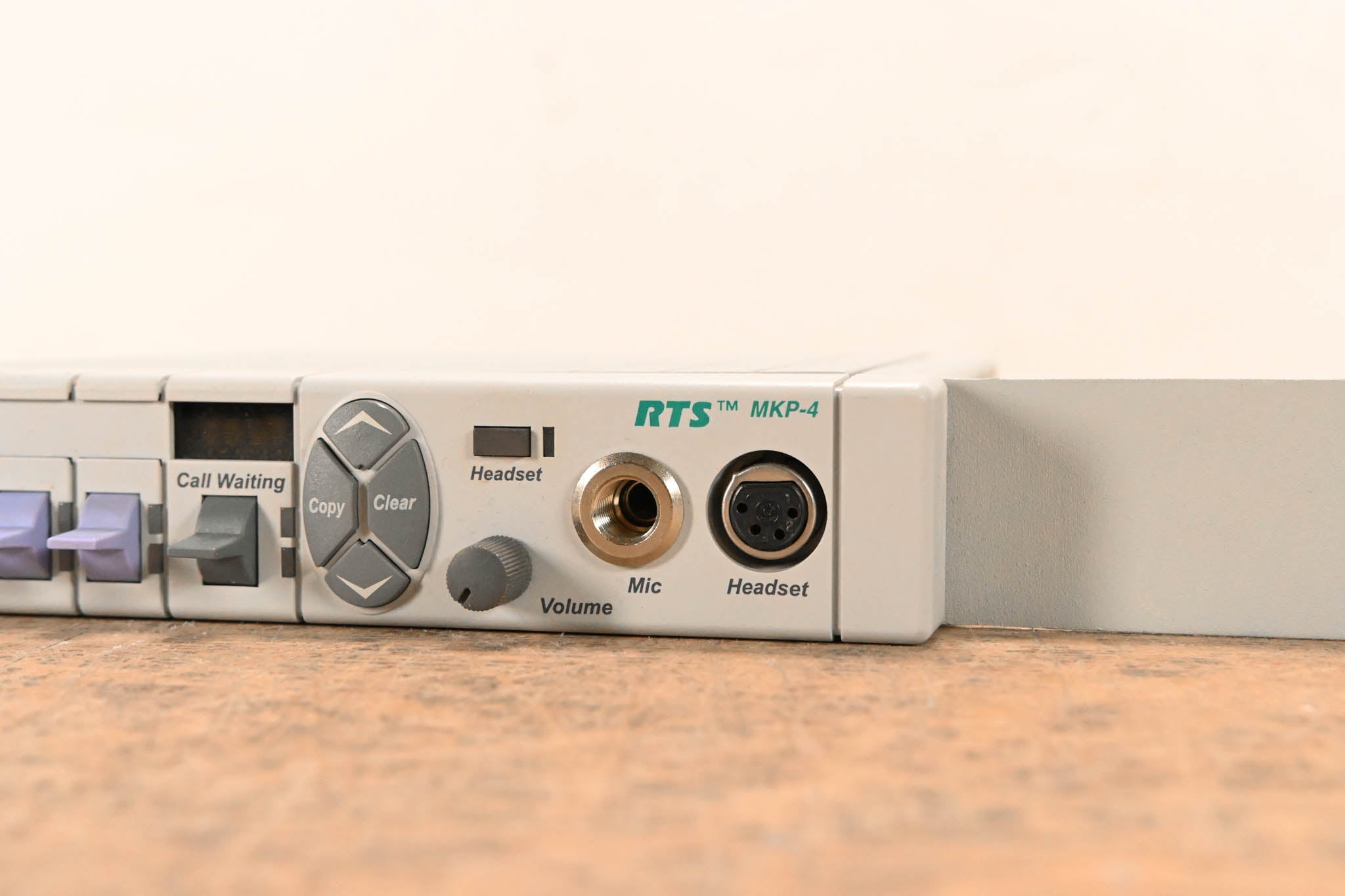 RTS MKP-4 4-Position Rackmount/Desktop Keypanel  - 4 pin
