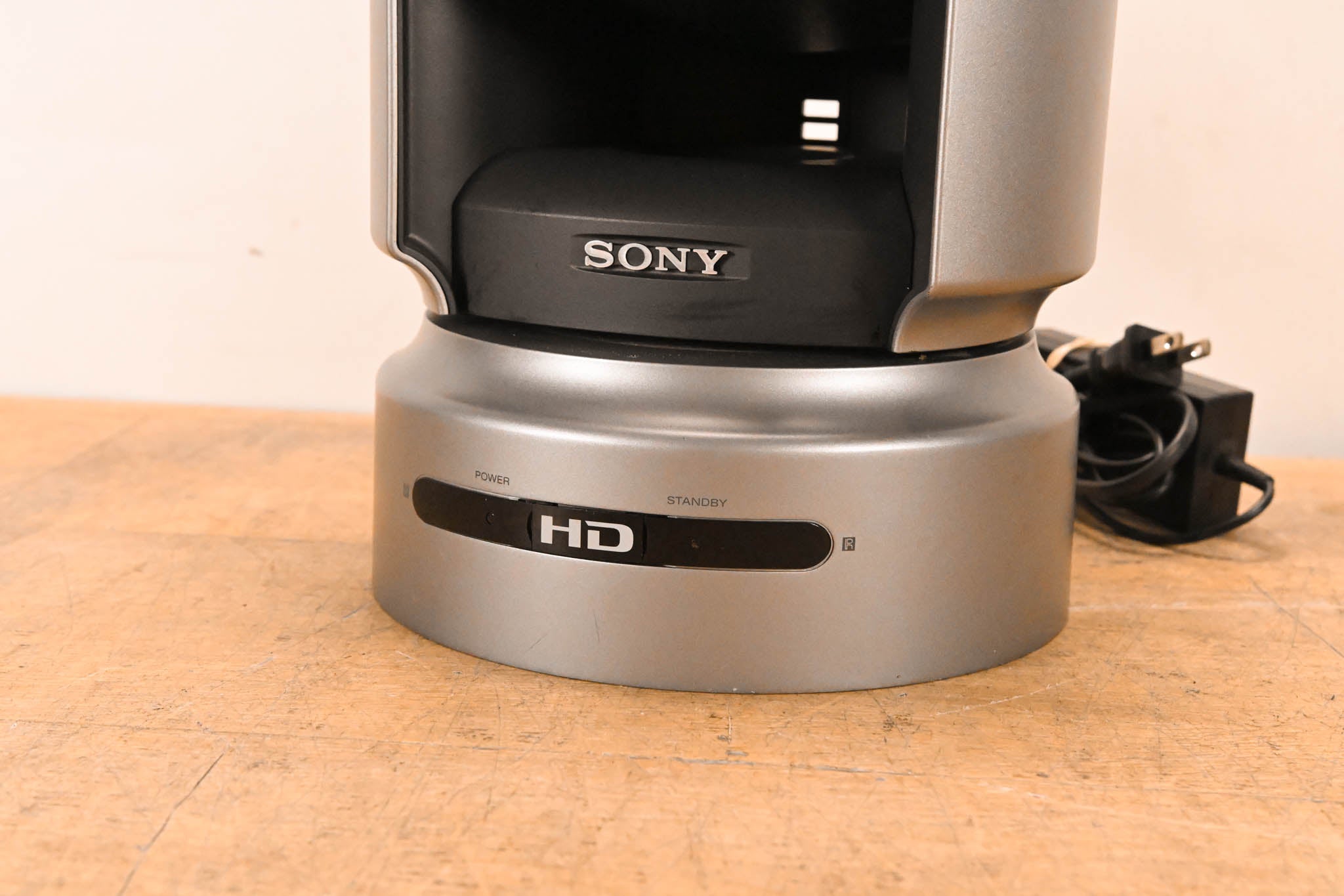 Sony BRC-H700 1/3-Inch 3-CCD HDTV Communications Camera