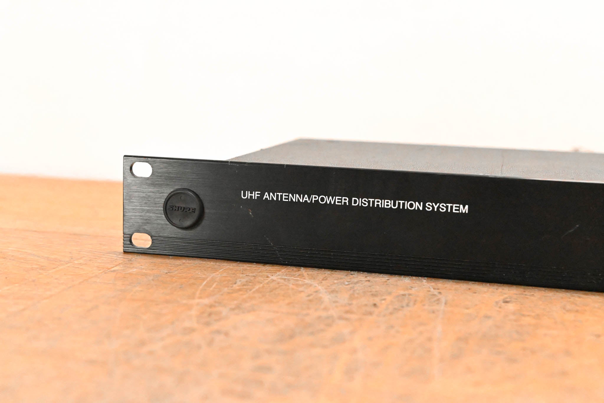 Shure UA844SWB Antenna Distribution System - 470-952 MHz NO POWER SUPPLY