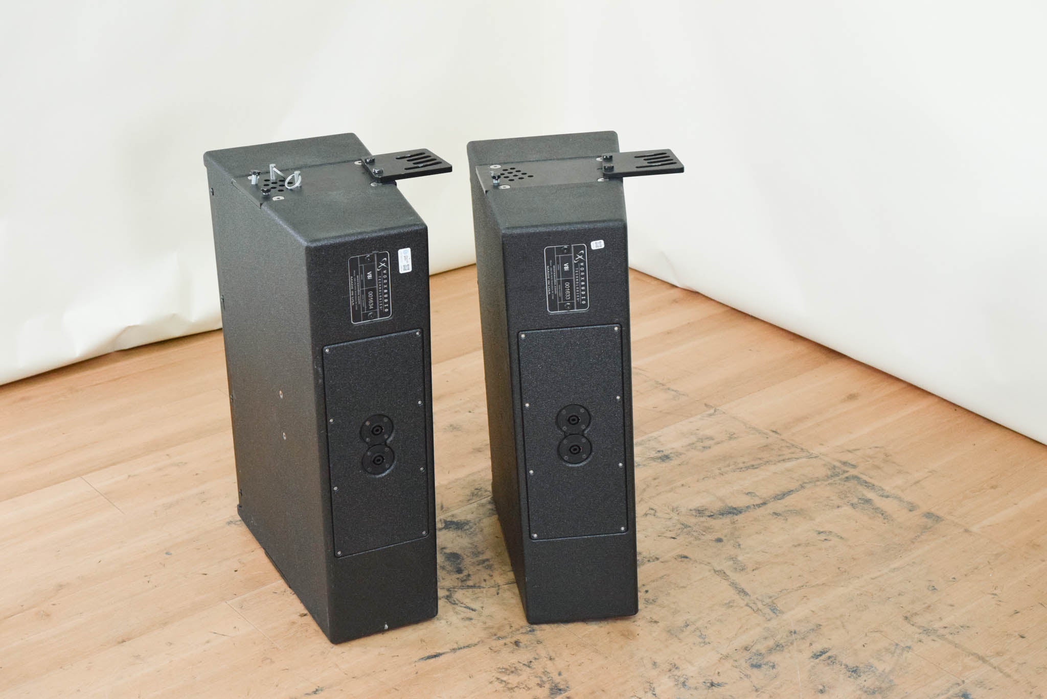 WorxAudio V8i Two-Way Line Array Loudspeaker (PAIR)