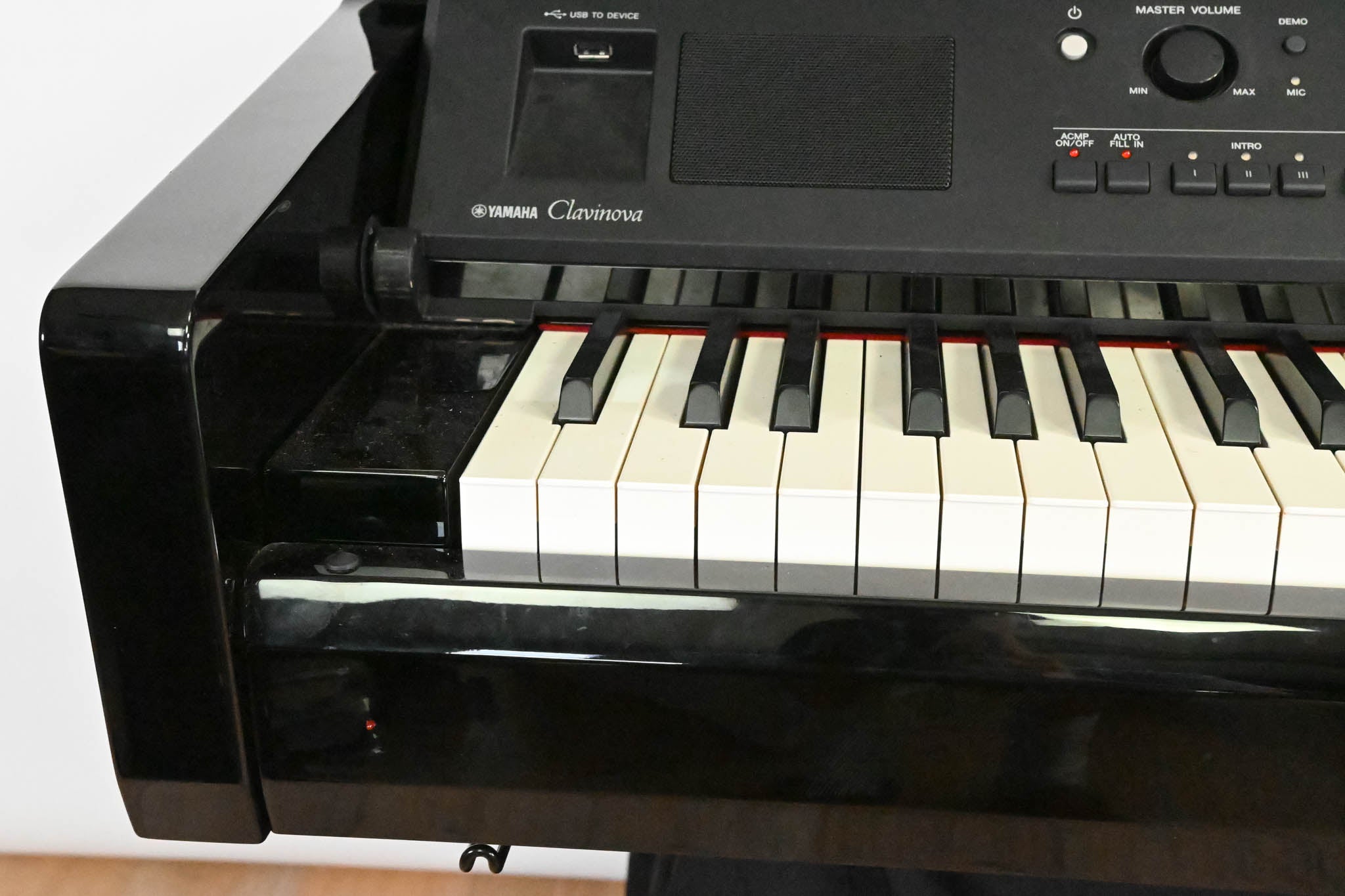 Yamaha CVP-709 Clavinova 88-Key Digital Piano