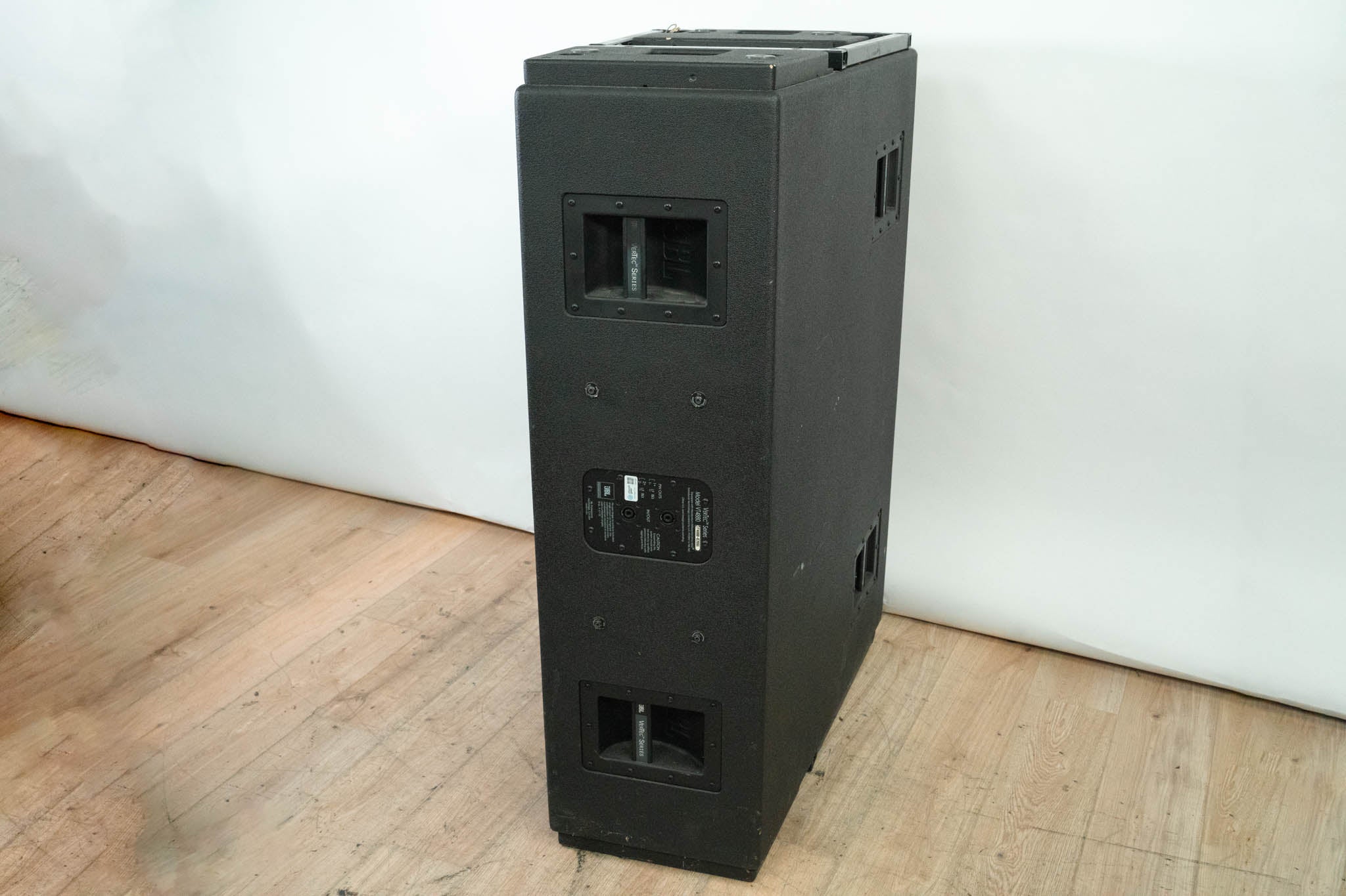 JBL VT4880 Dual 18" Subwoofer Line Array Element