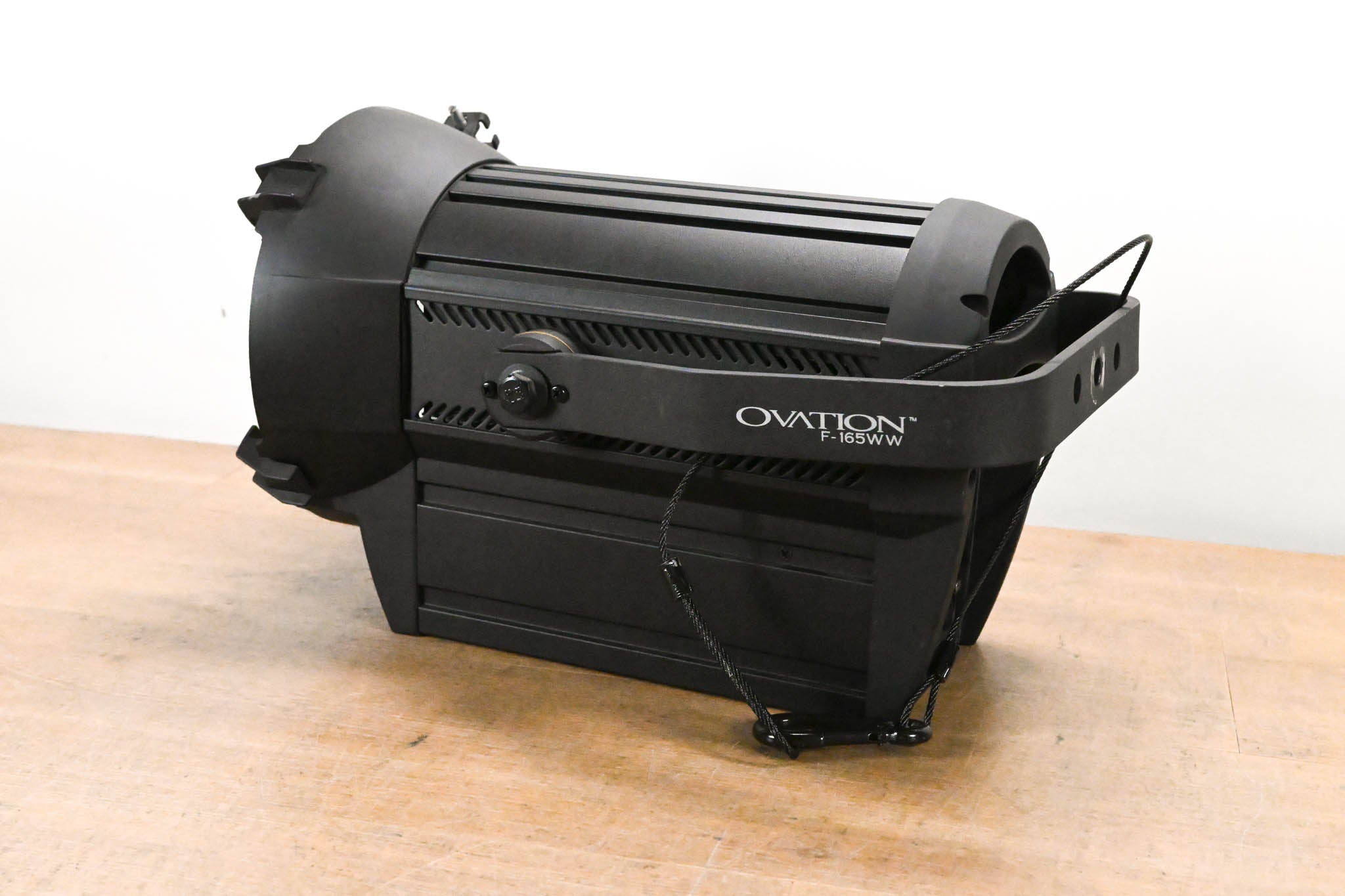 Chauvet Ovation F-165WW V2 Warm White LED Fresnel