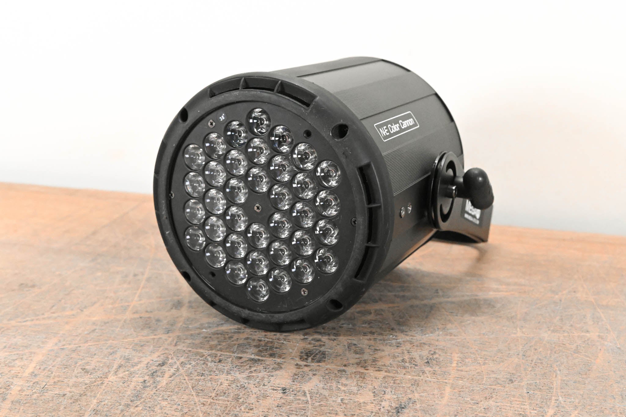 MEGA-LITE 4025 N-E Color Cannon LED Light