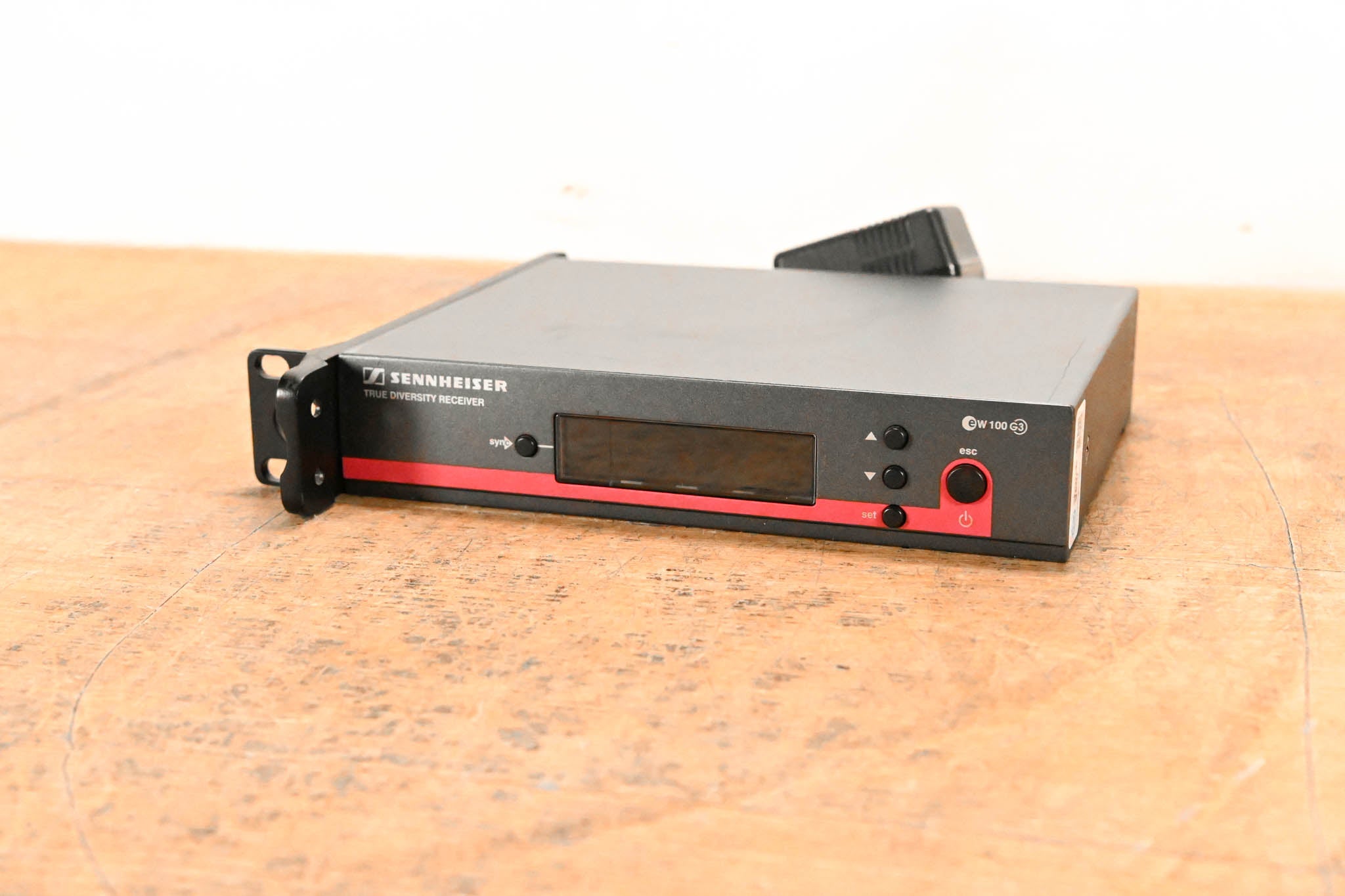 Sennheiser EM 100 G3 Wireless Receiver - A Range: 516-558 MHz