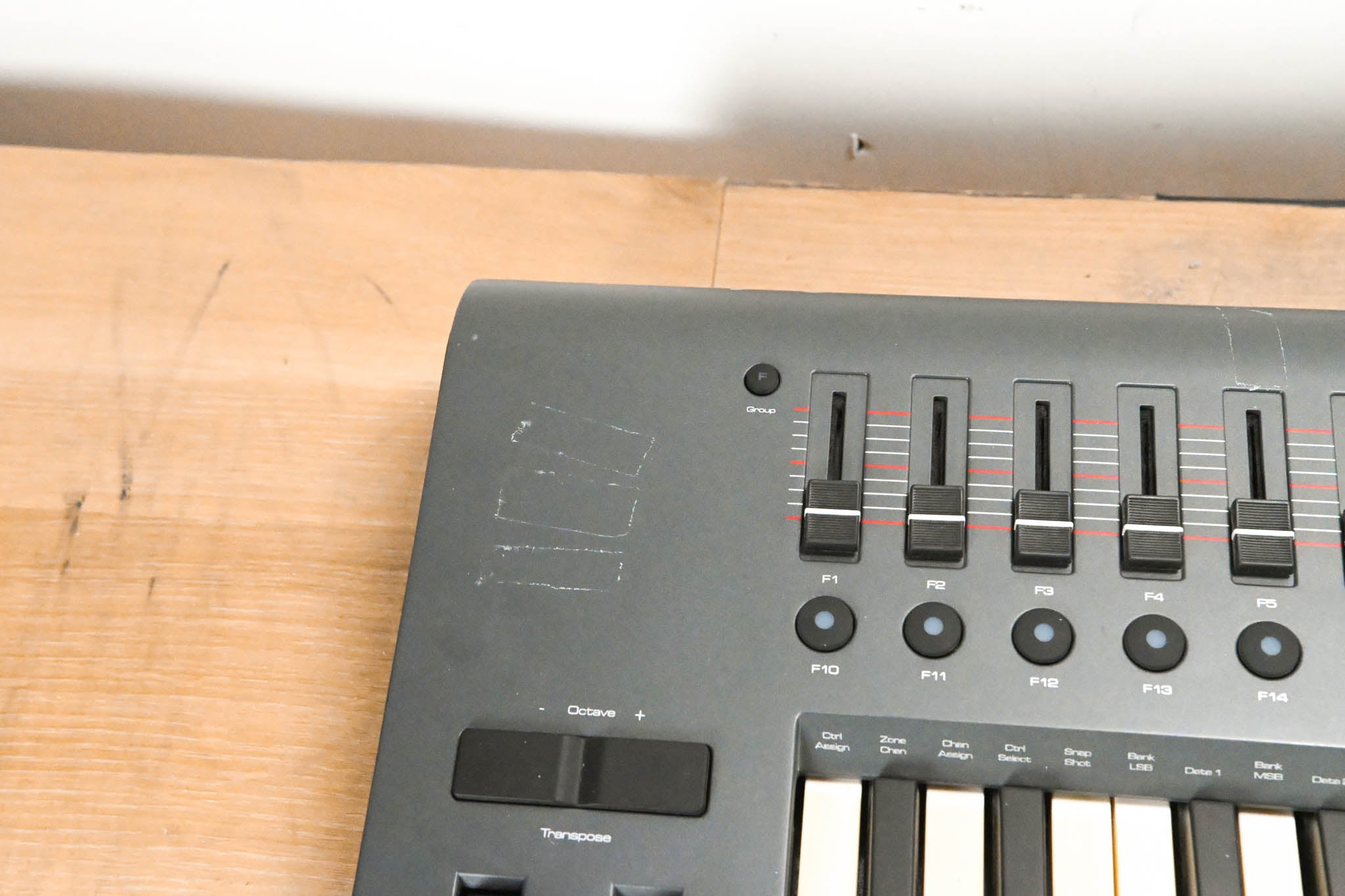 M-Audio Axiom 49 Advanced 49-Key Semi-Weighted MIDI Controller (NO PSU)