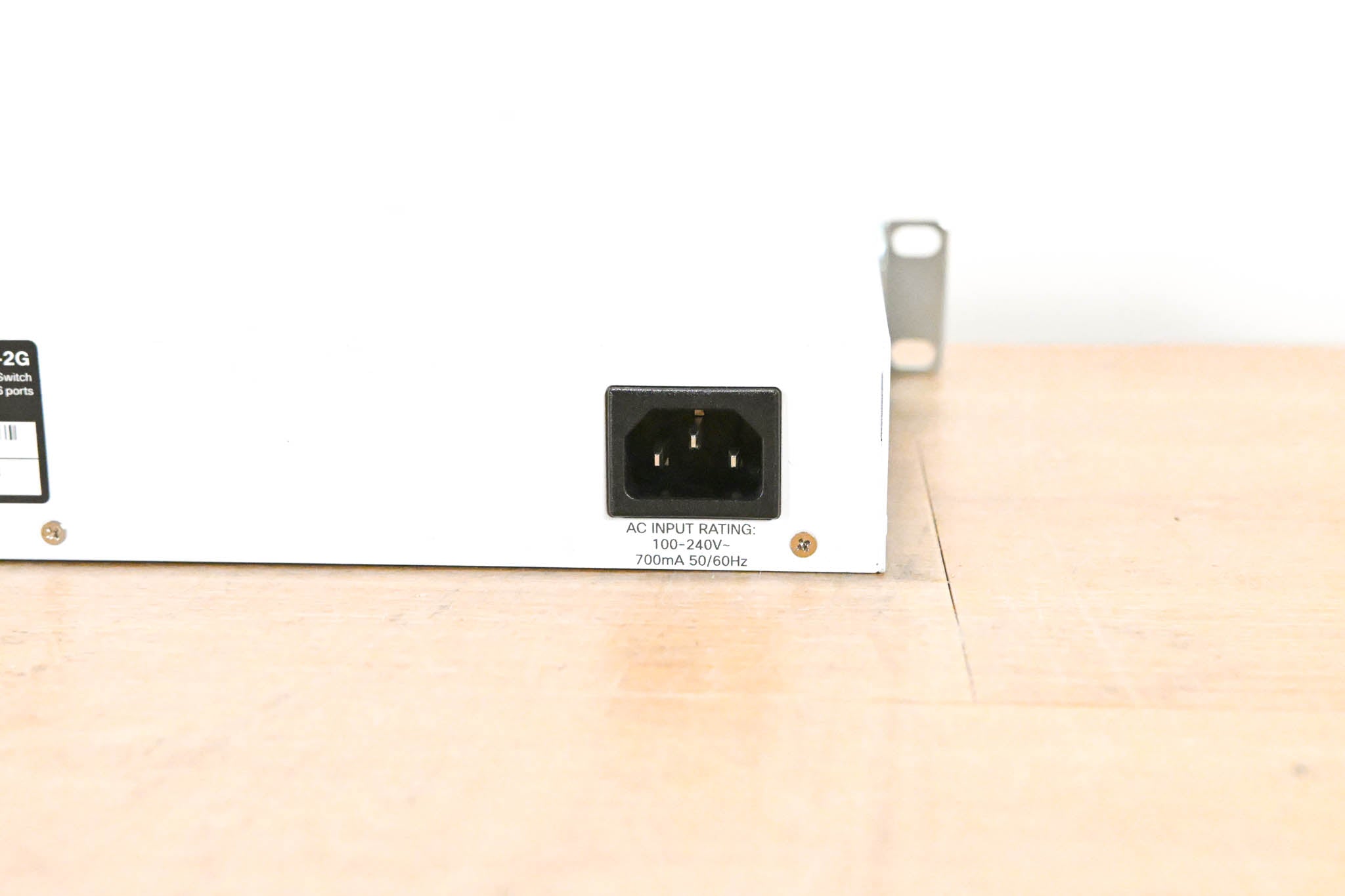 Cisco CBS220-16T-2G 16-Port Gigabit Smart Switch