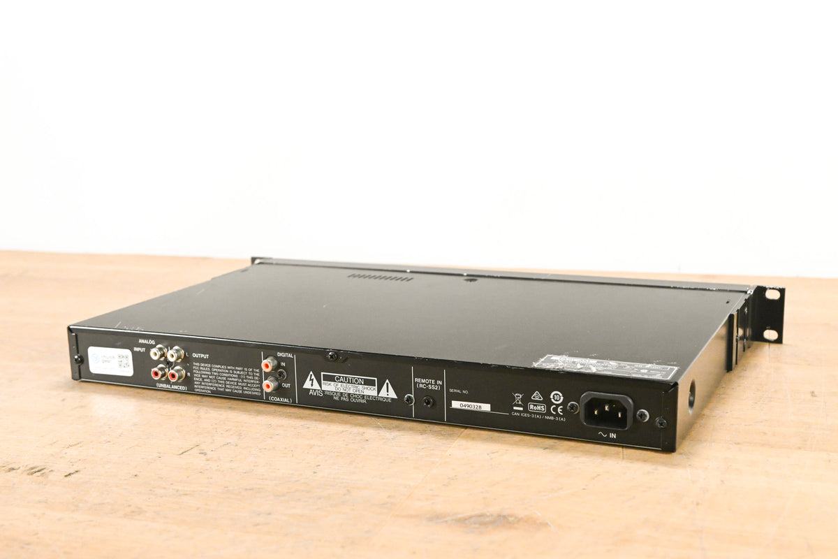TASCAM SS-R100 Solid State Digital Audio Recorder
