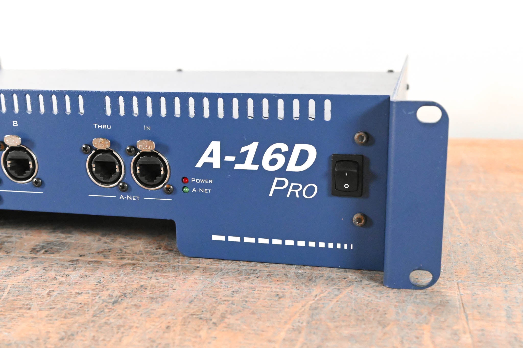 Aviom A-16D Pro A-Net Distributor