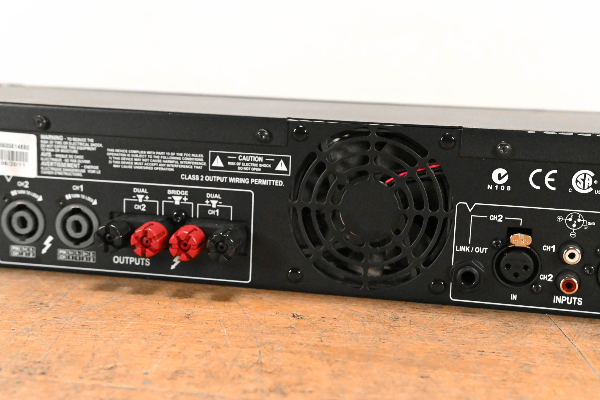 Crown XLS 1000 Two-channel, 350W @ 4Ω Power Amplifier