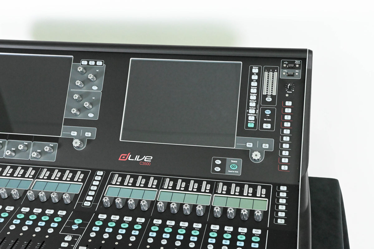 Allen & Heath dLive C3500 Control Surface w/ CDM64 64-in/32-out MixRack