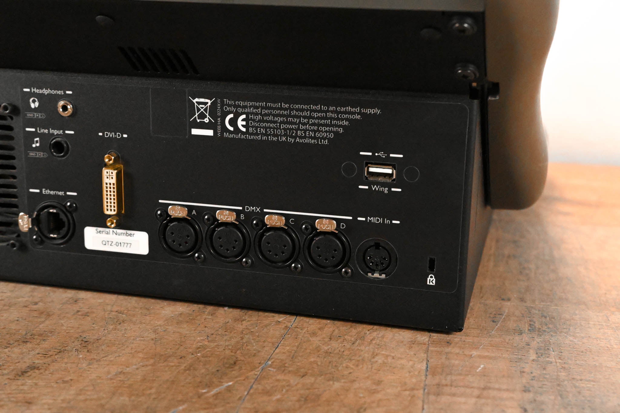 Avolites Quartz Lighting Control Console