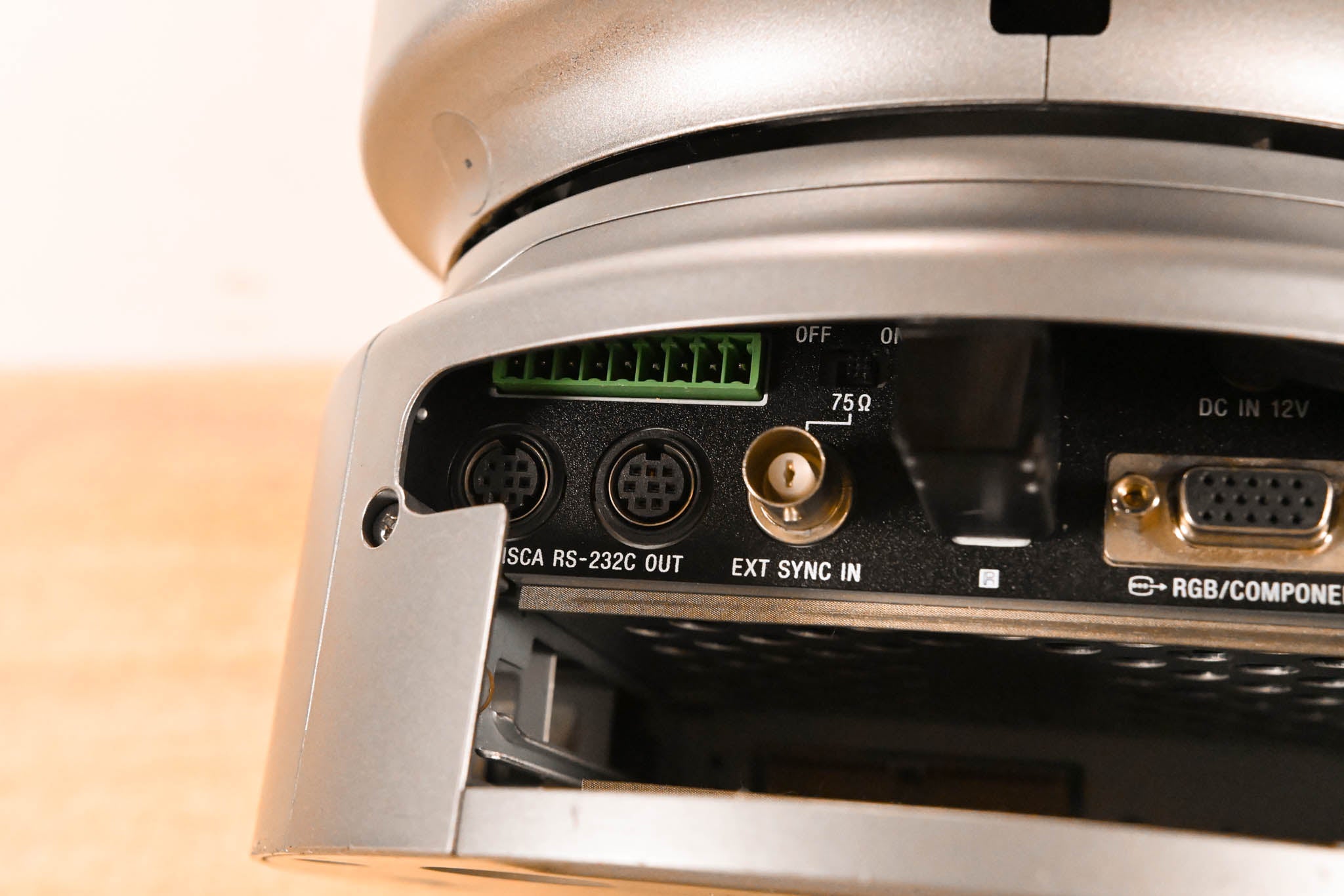 Sony BRC-H700 1/3-Inch 3-CCD HDTV Communications Camera