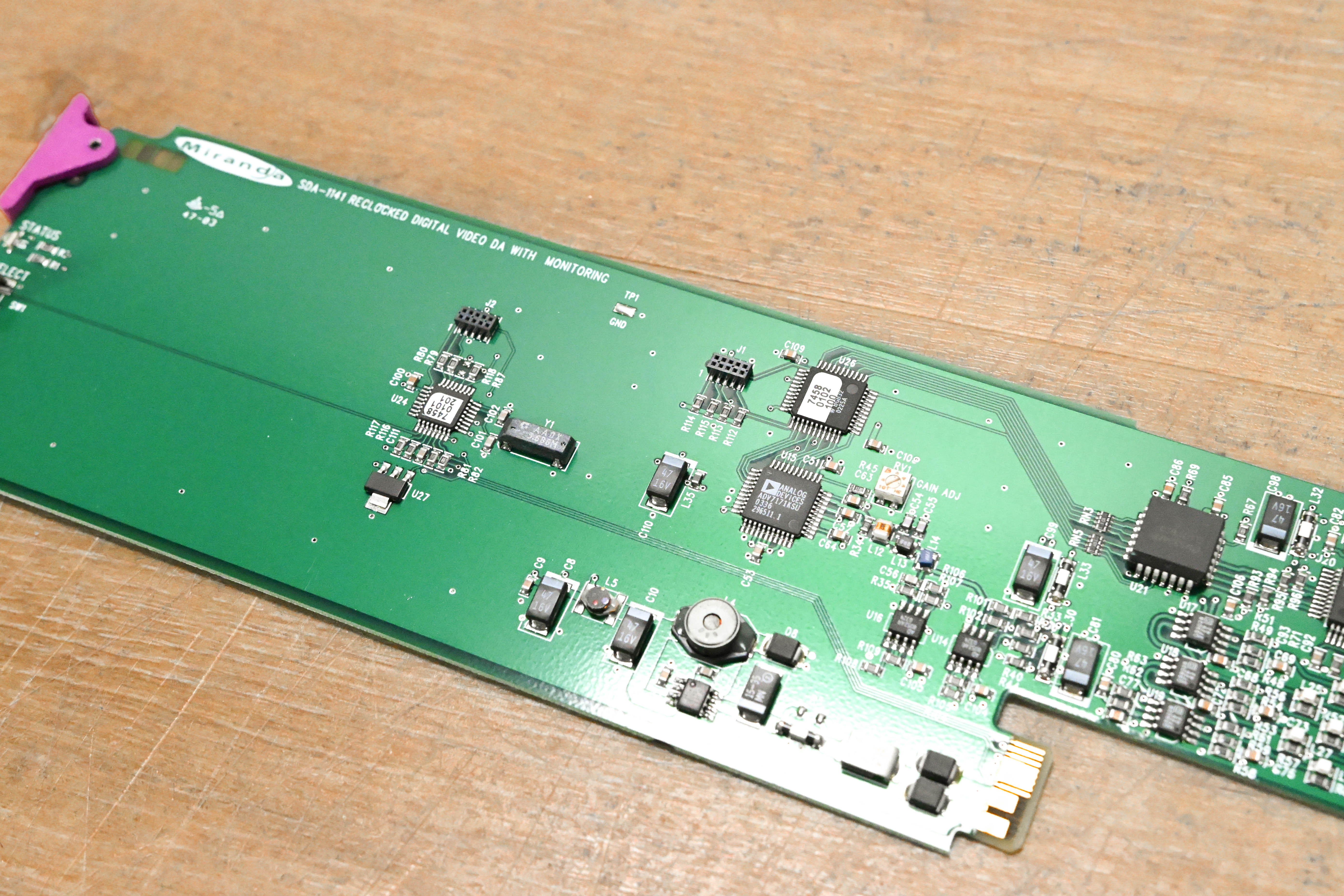 Miranda SDA-1141 Reclocked Digital Video DA with Monitoring Module