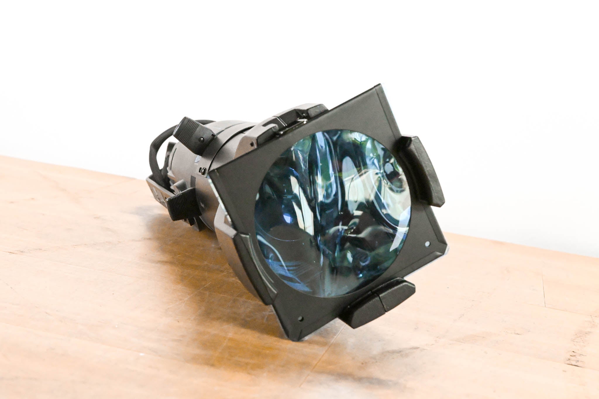 ETC Source Four Jr 26 Degree 575 Ellipsoidal Light