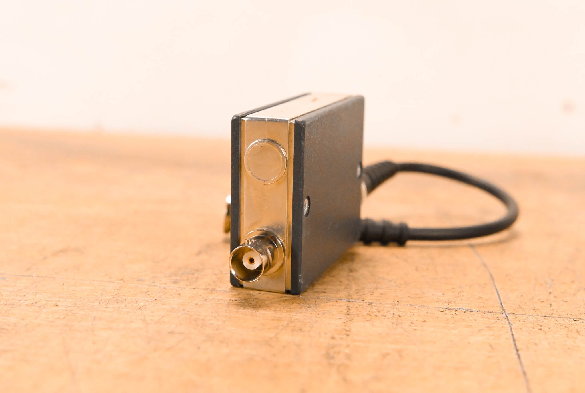 Sennheiser AB 4-AW+ Antenna Booster - 470 to 558 MHz