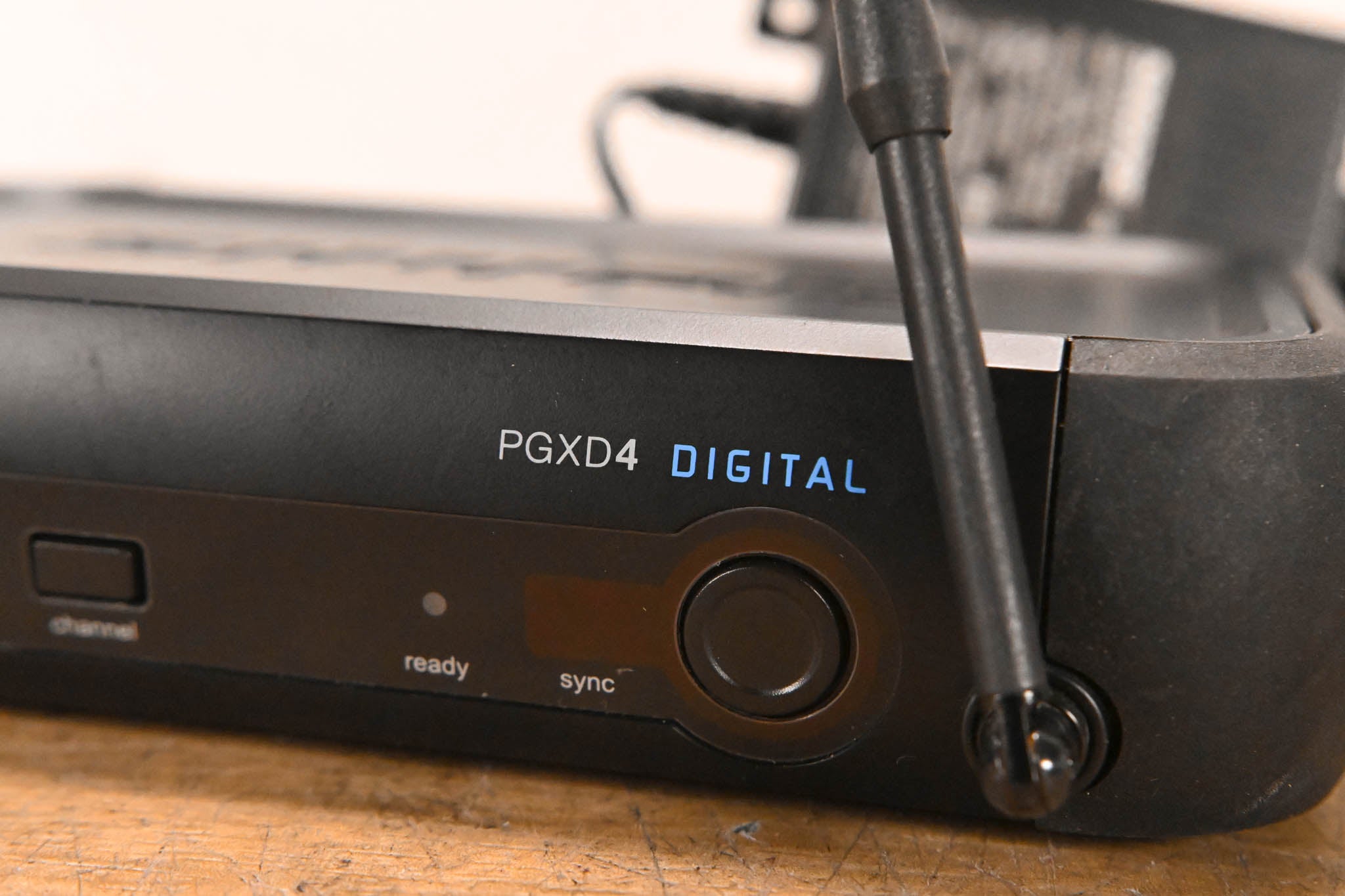 Shure PGXD24/BETA58-X8 Digital Wireless Handheld Microphone System