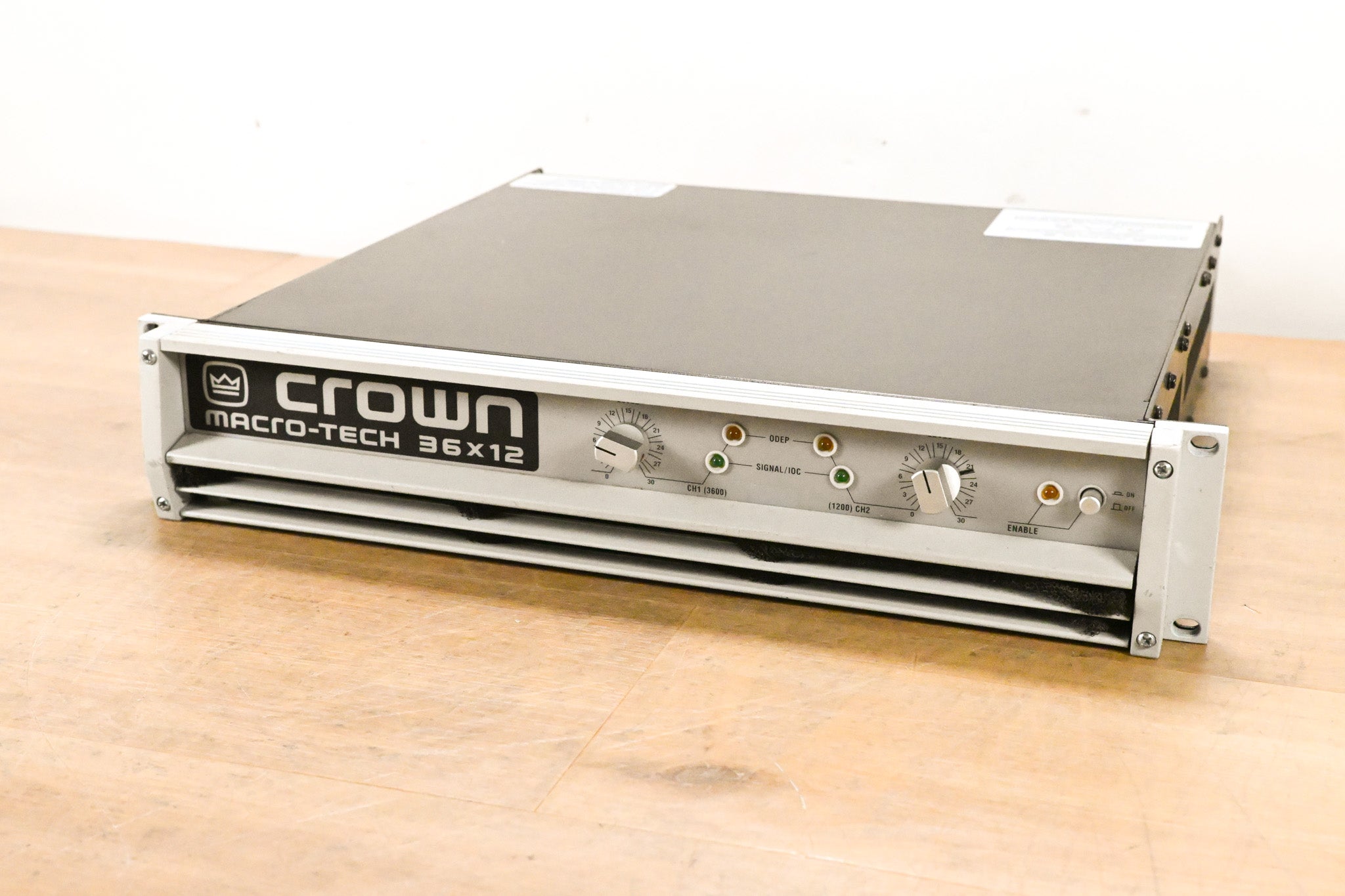 Crown Macro-Tech 36x12 2-Channel Power Amplifier