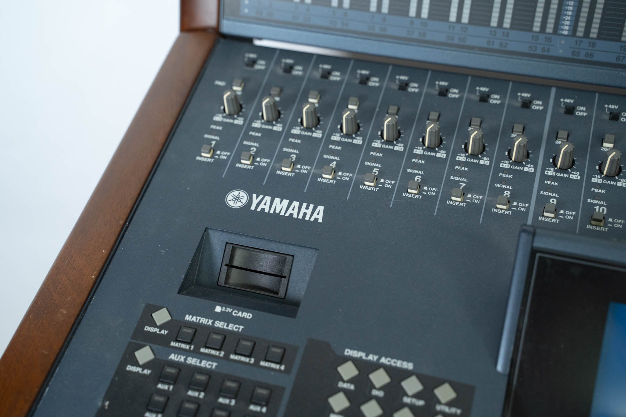 Yamaha DM2000 24-Channel Digital Audio Mixing Console