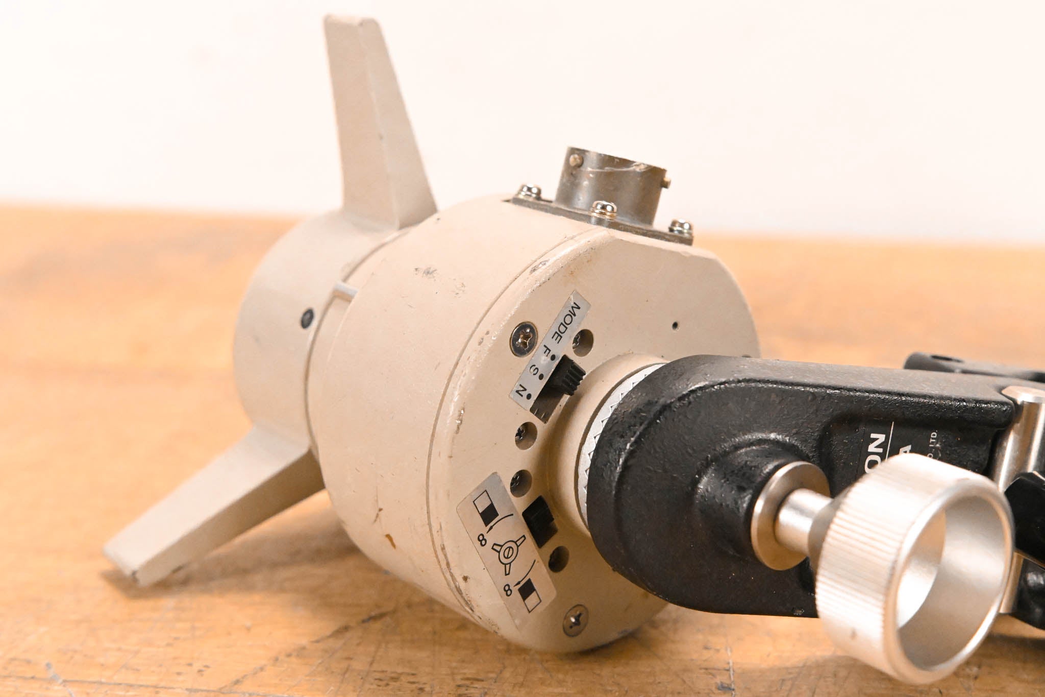 Fujinon EPD-12B with MCA-6A Clamp