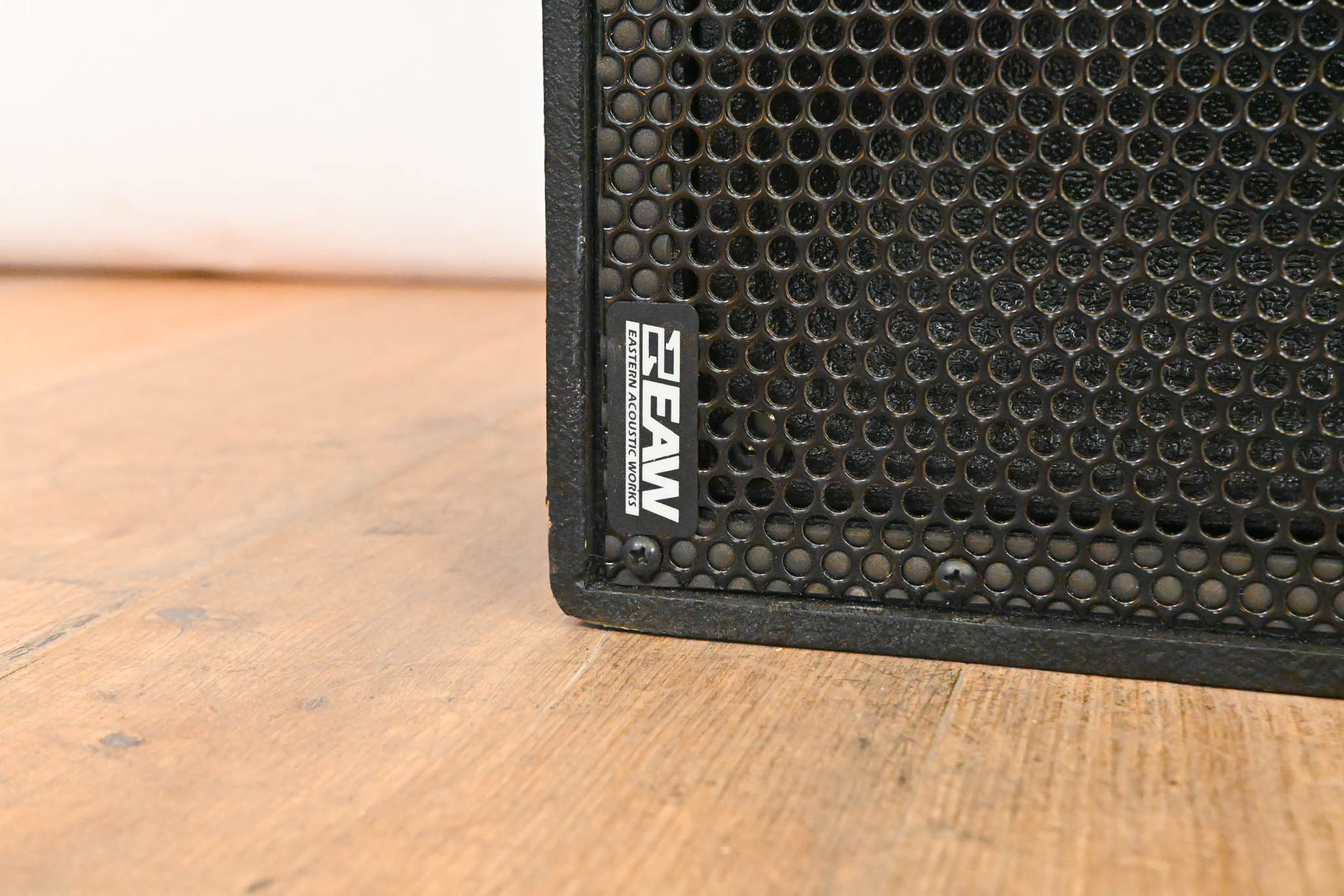 EAW UB82e 2-Way Passive Full Range Loudspeaker (PAIR)