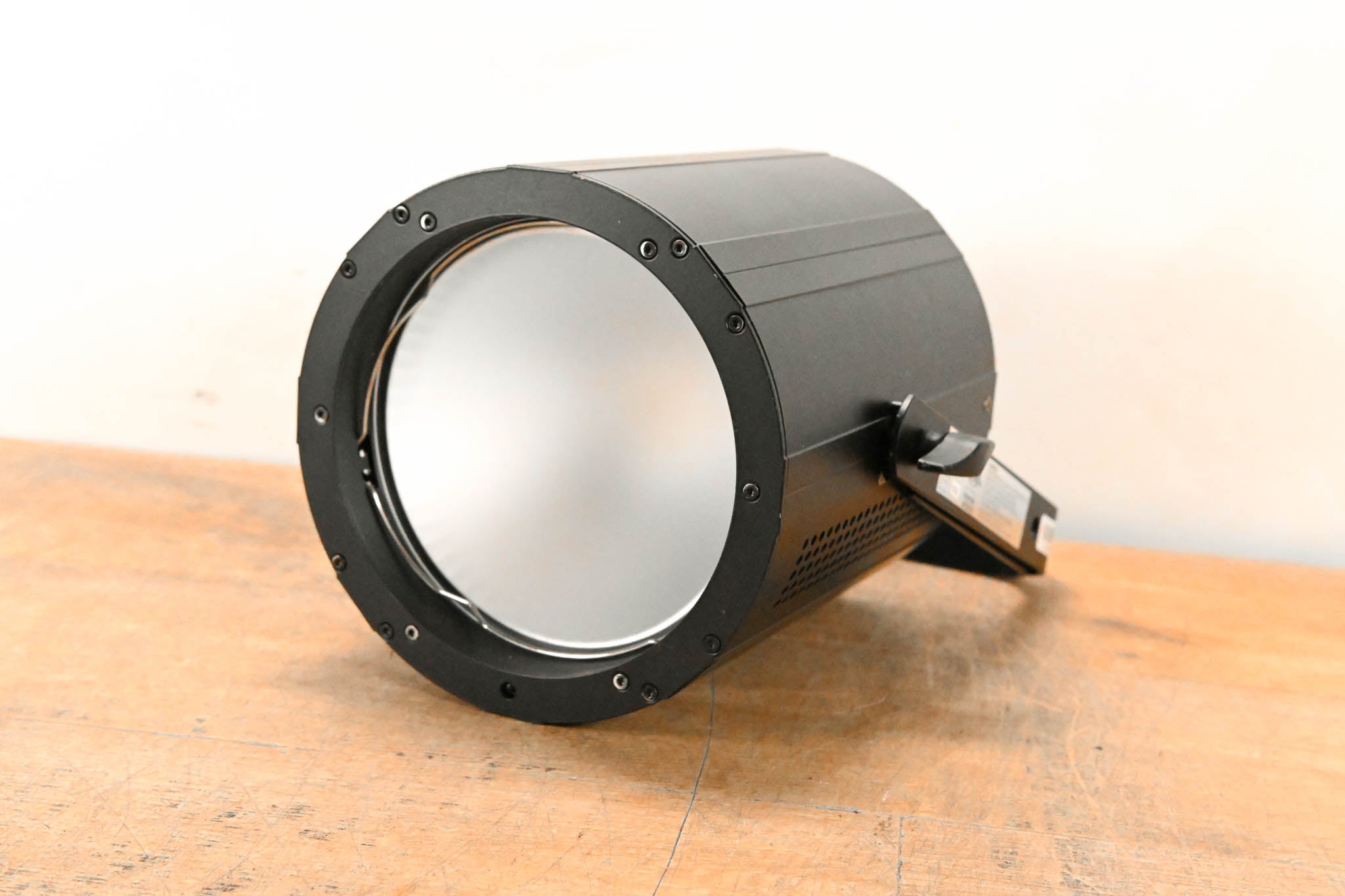 ADJ COB Cannon LP200ST 200W Chip On Board Color Mixing Wash Fixture