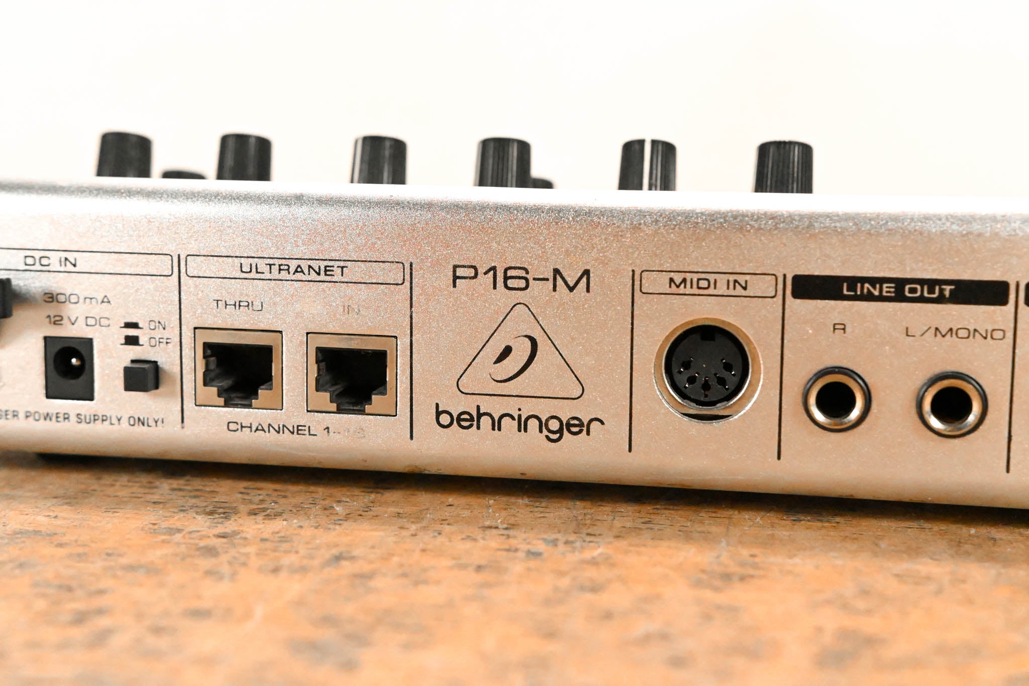 Behringer Powerplay P16-M 16-Channel Digital Personal Mixer