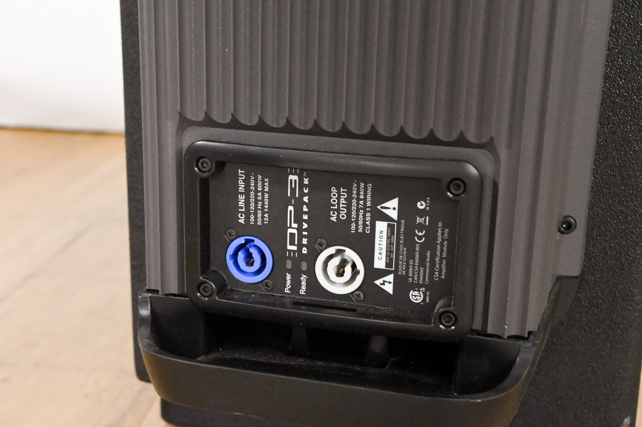 JBL VT4882DP Powered Dual 15" VerTec Line Array Subwoofer