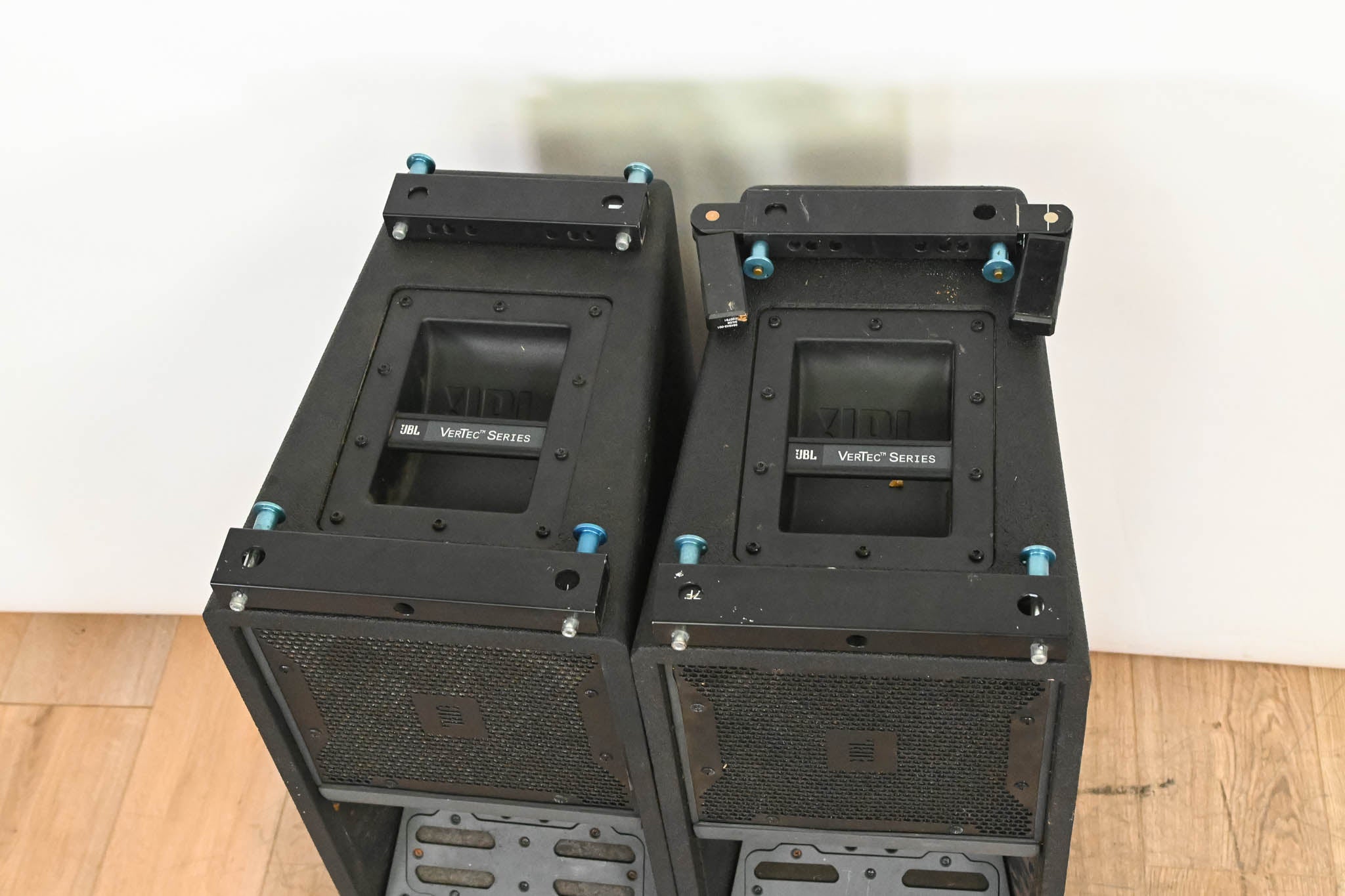 JBL VT4887 Compact Bi-Amplified 3-Way Line Array Element (PAIR)