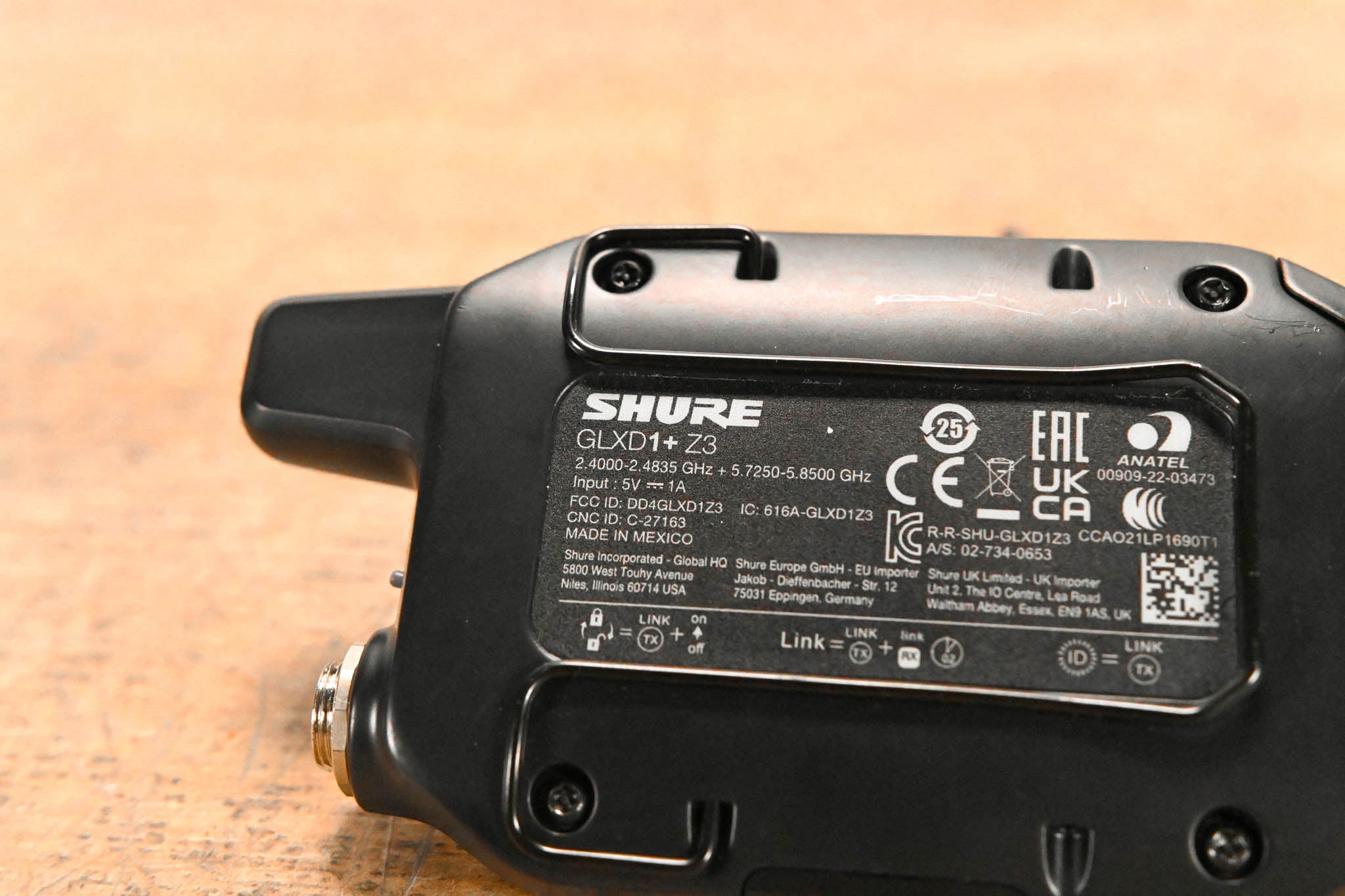 Shure GLXD1+ Digital Wireless Dual Band Bodypack Transmitter - Z3 Band