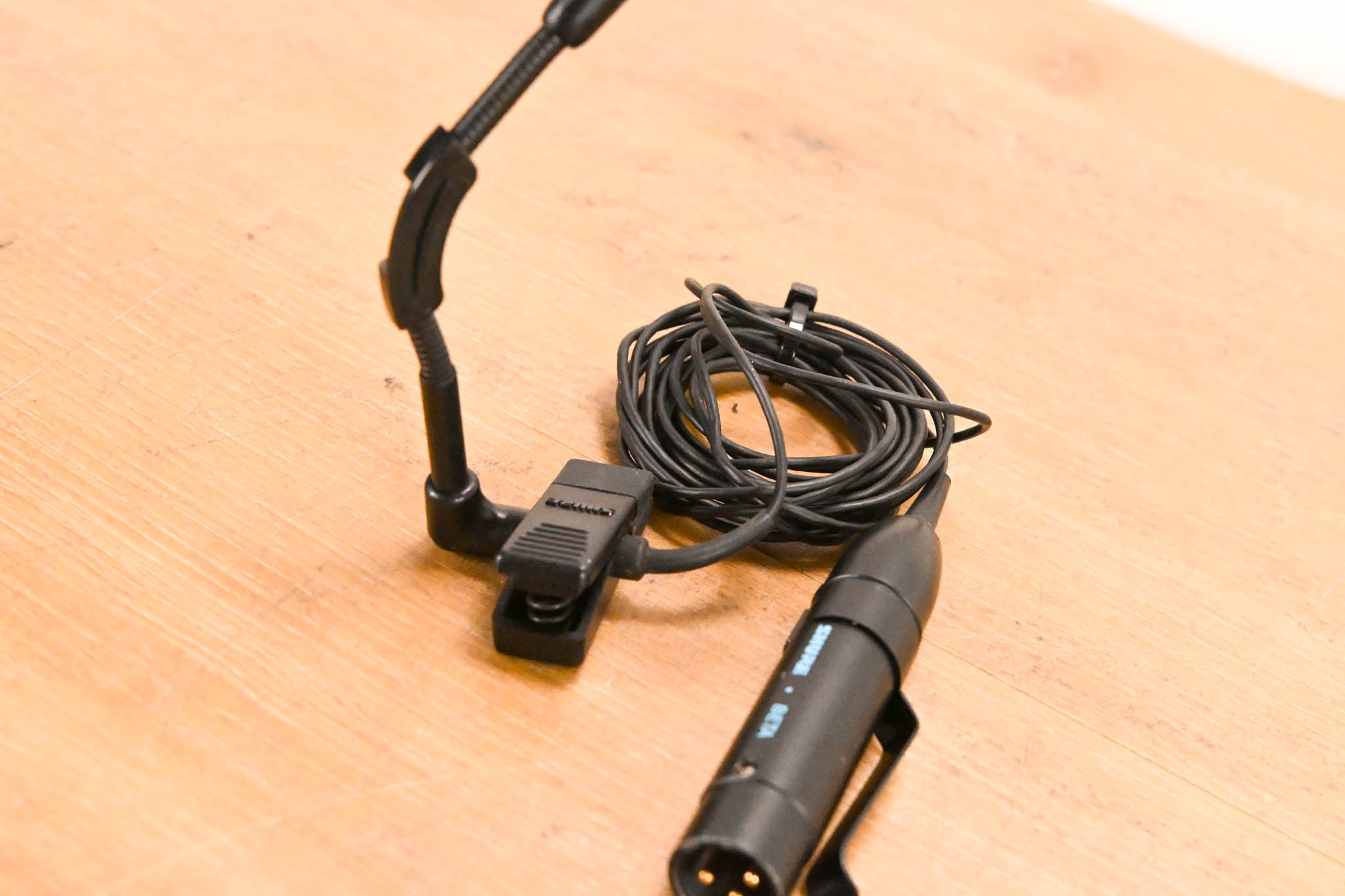 Shure Beta 98H/C Miniature Cardioid Condenser Instrument Microphone