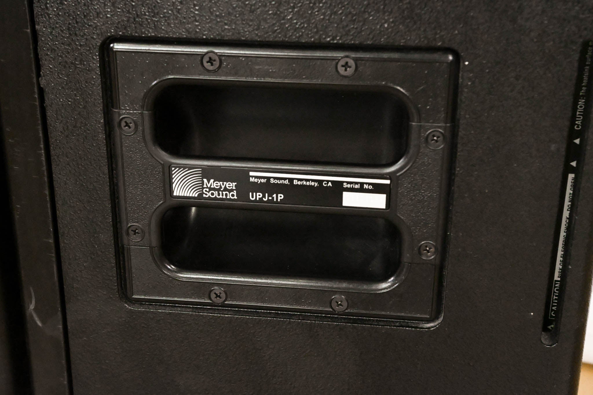 Meyer Sound UPJ-1P Compact VariO Loudspeaker (PAIR)
