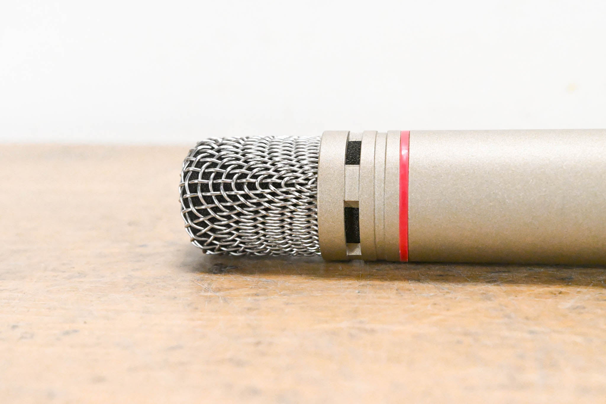 AKG C1000 S Small-Diaphragm Condenser Microphone