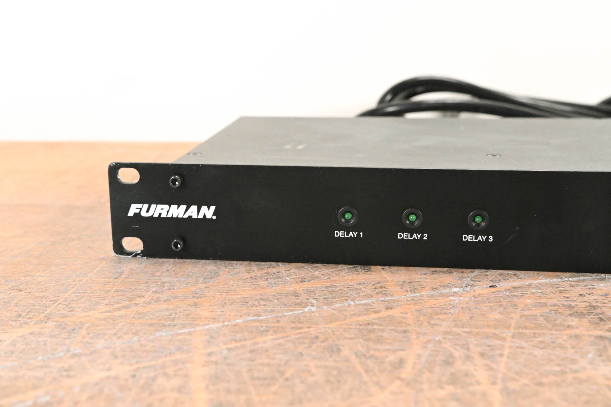 Furman M-8S 15A Standard Power Conditioner with Sequencer