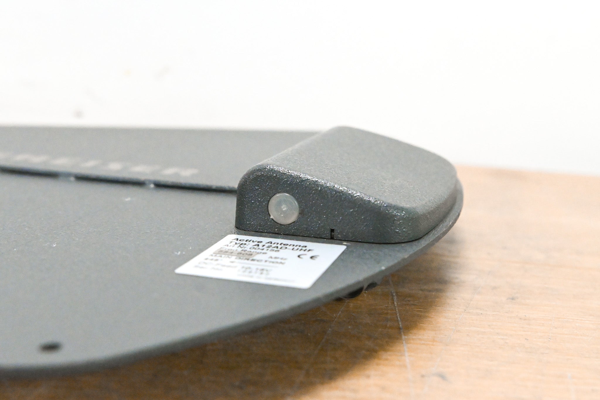 Sennheiser A12AD-UHF Active Antenna 584-608 MHz