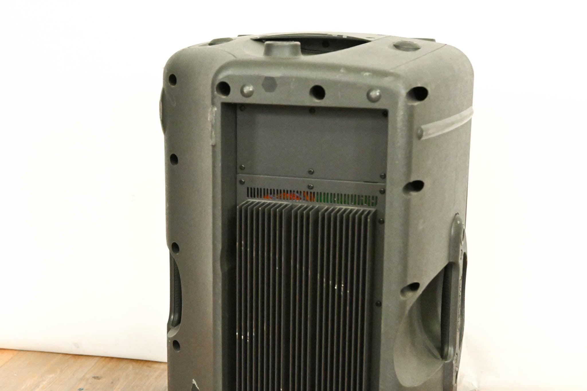 Mackie SRM450 Active Two-Way Sound Reinforcement Speaker